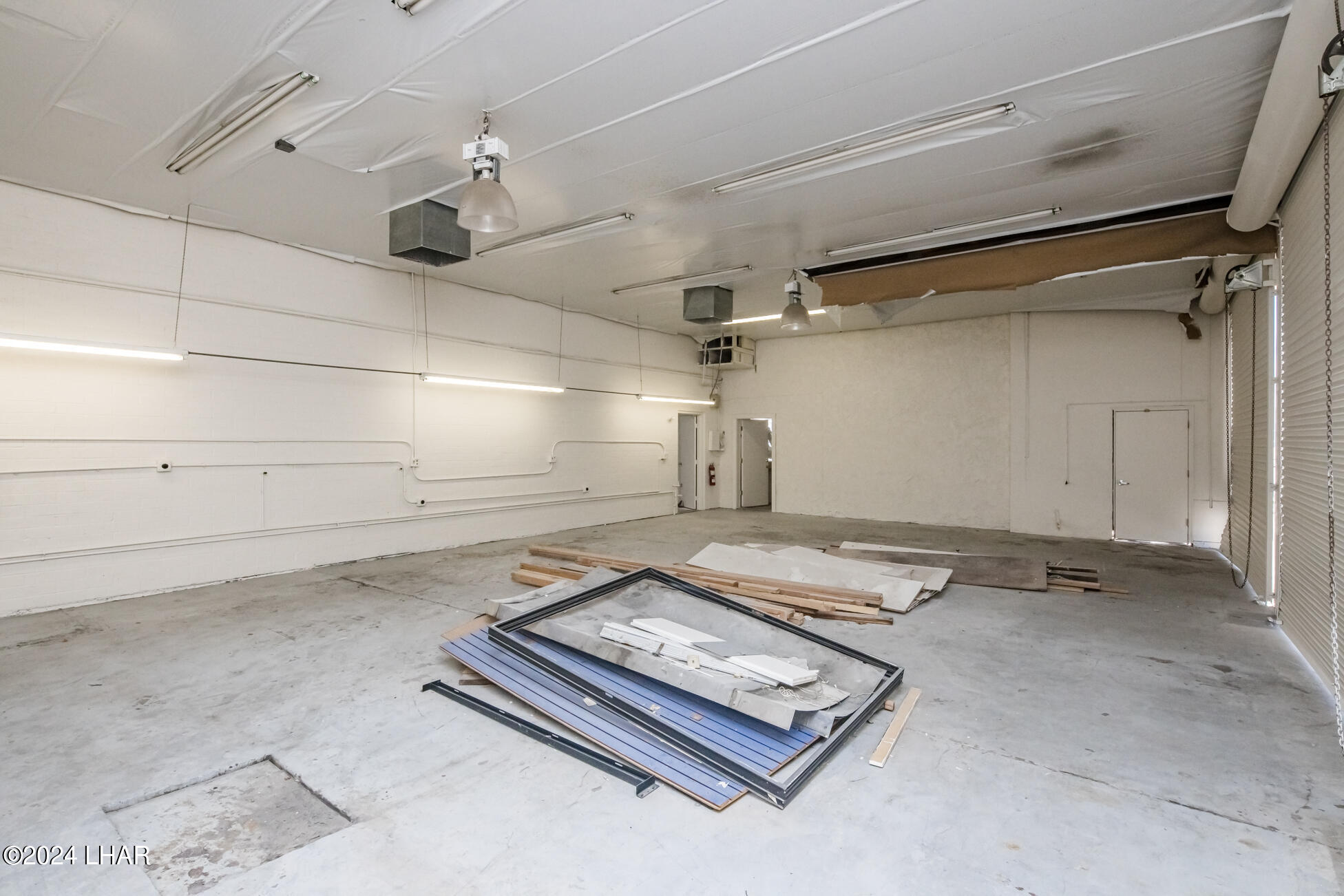 669 N Lake Havasu Ave N