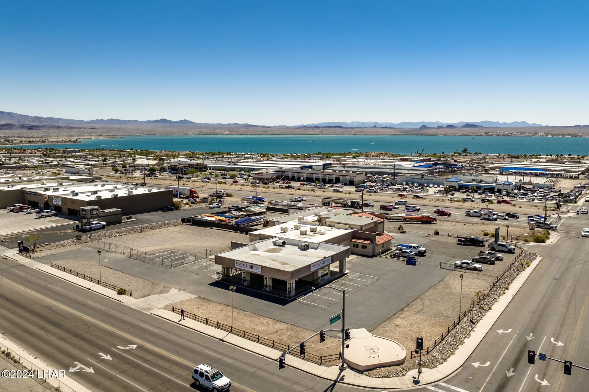 669 N Lake Havasu Ave N