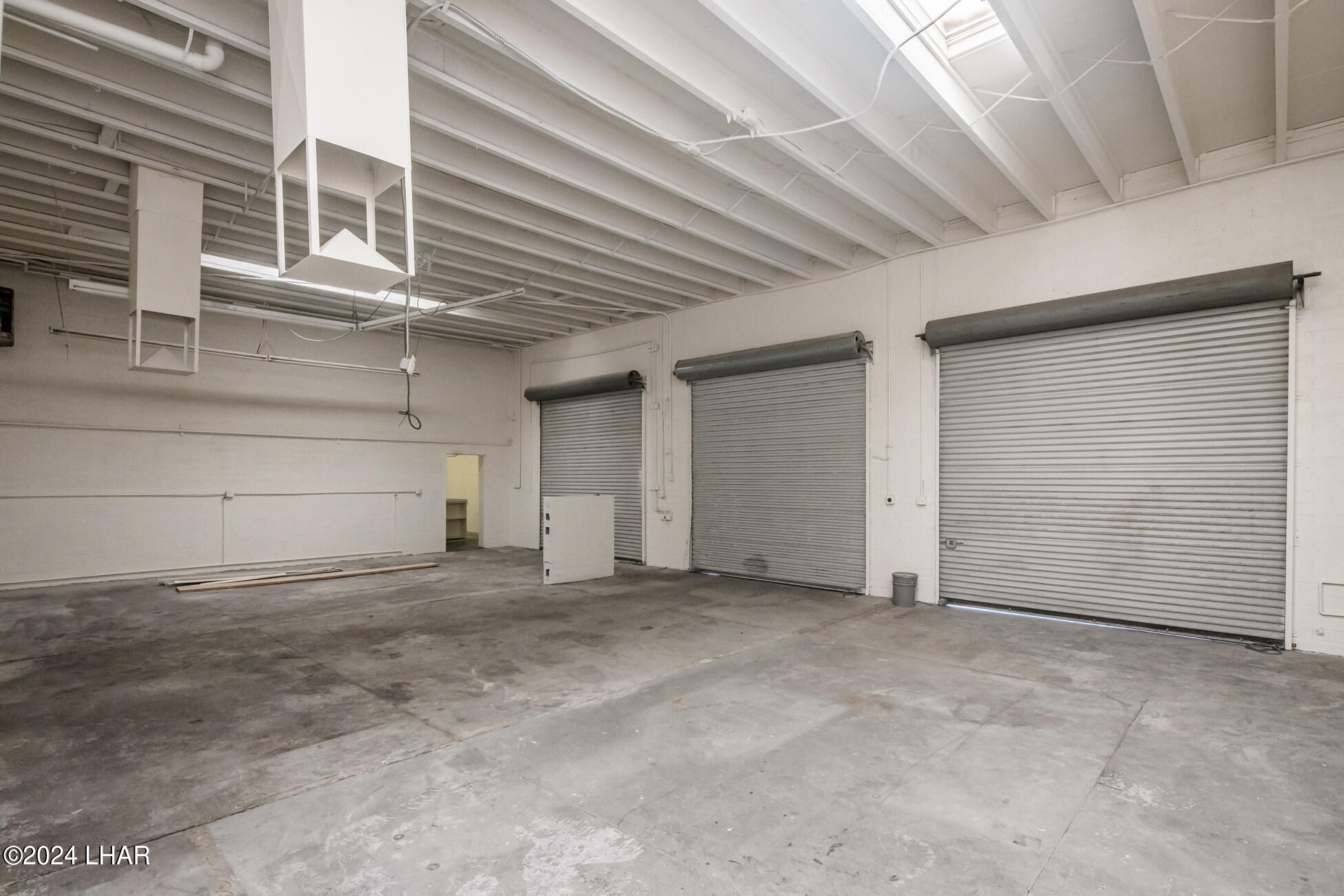 669 N Lake Havasu Ave N