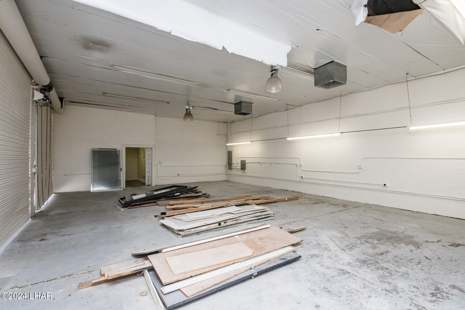 669 N Lake Havasu Ave N