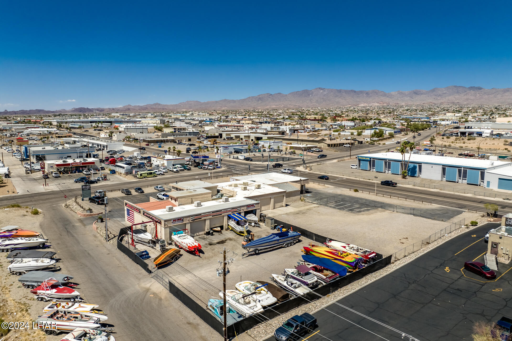 669 N Lake Havasu Ave N