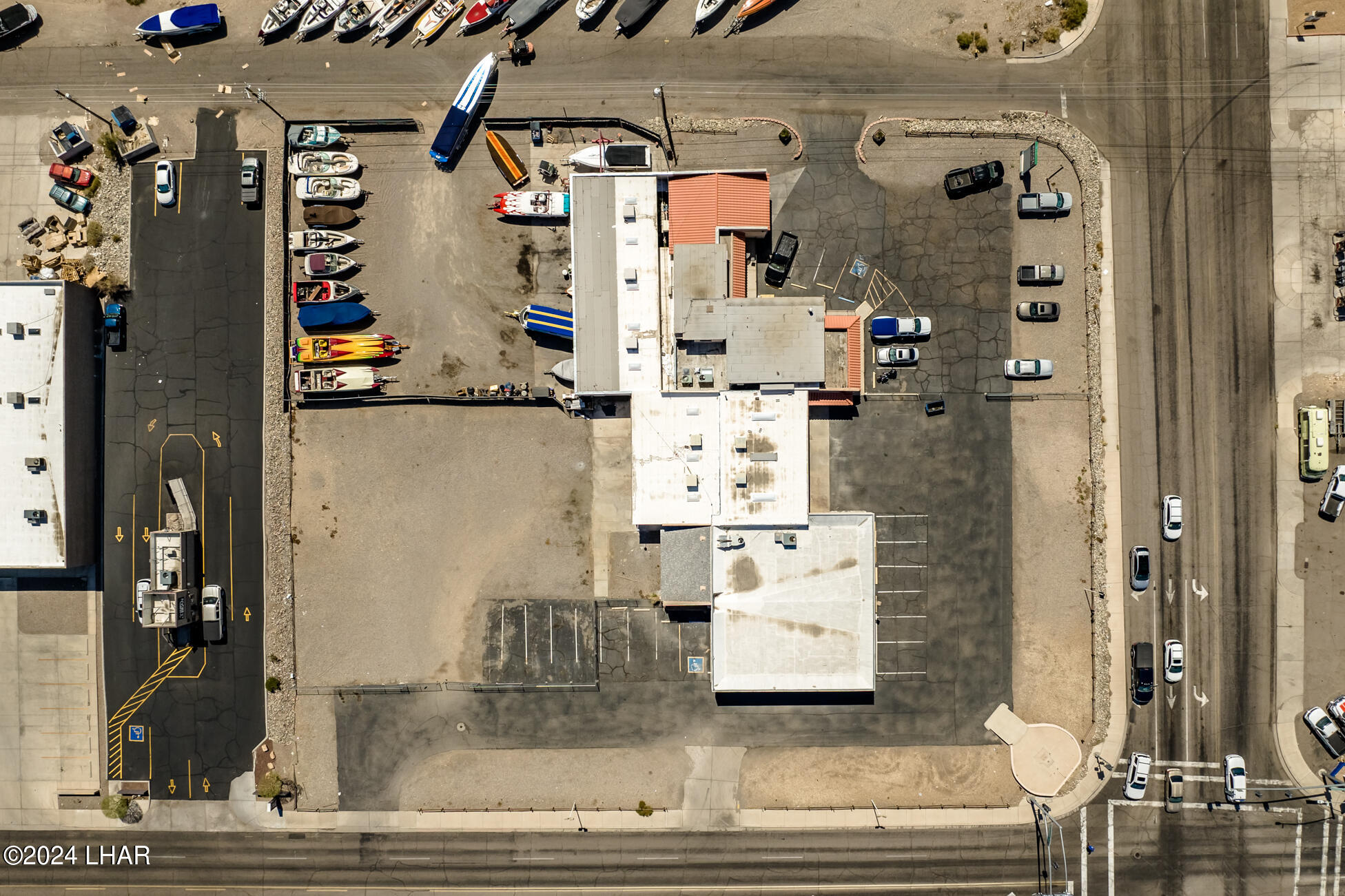 669 N Lake Havasu Ave N