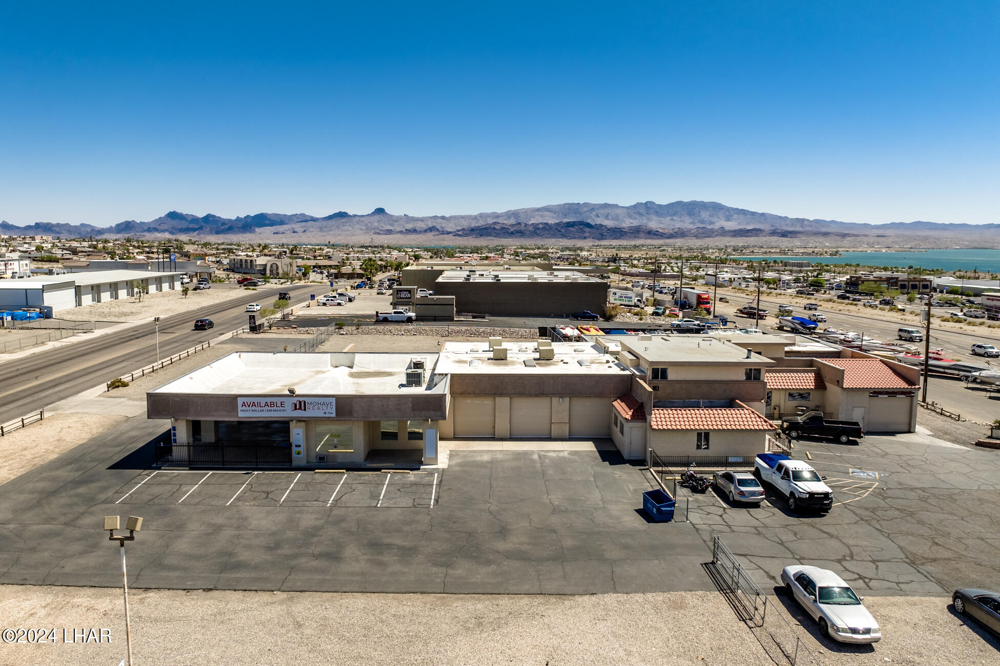 669 N Lake Havasu Ave N