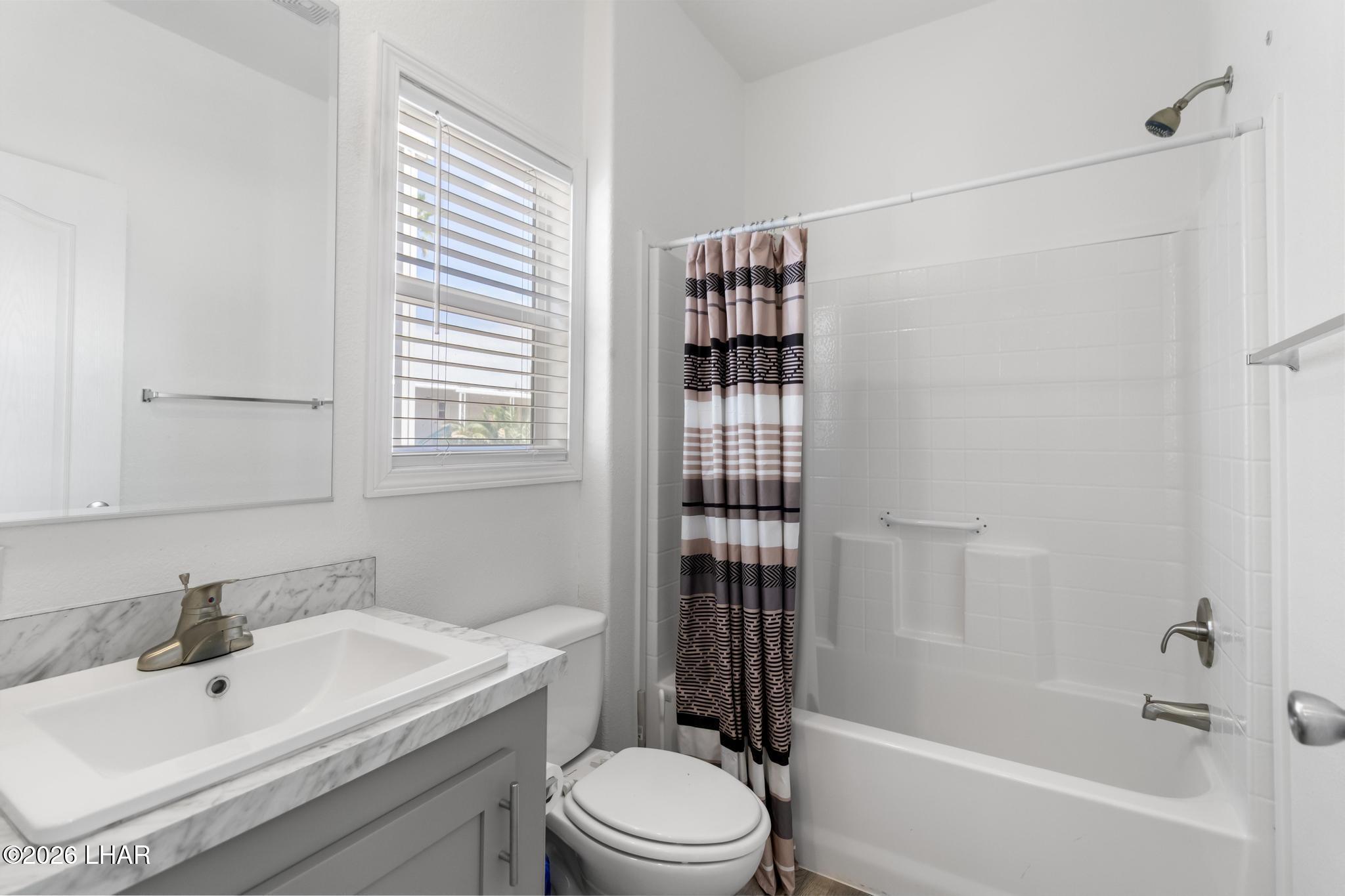 350 Lee Ave 47