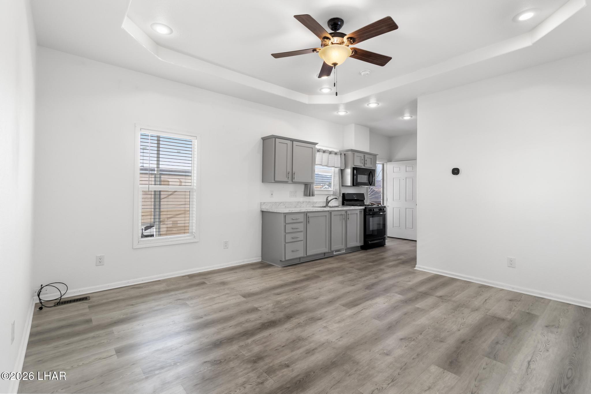 350 Lee Ave 47