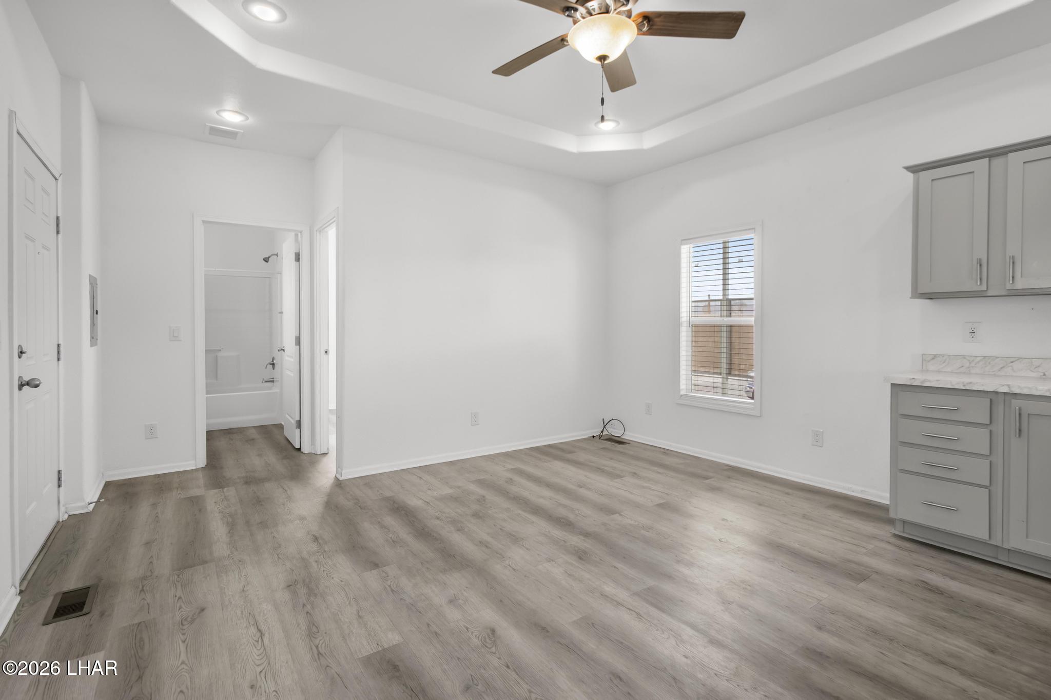 350 Lee Ave 47