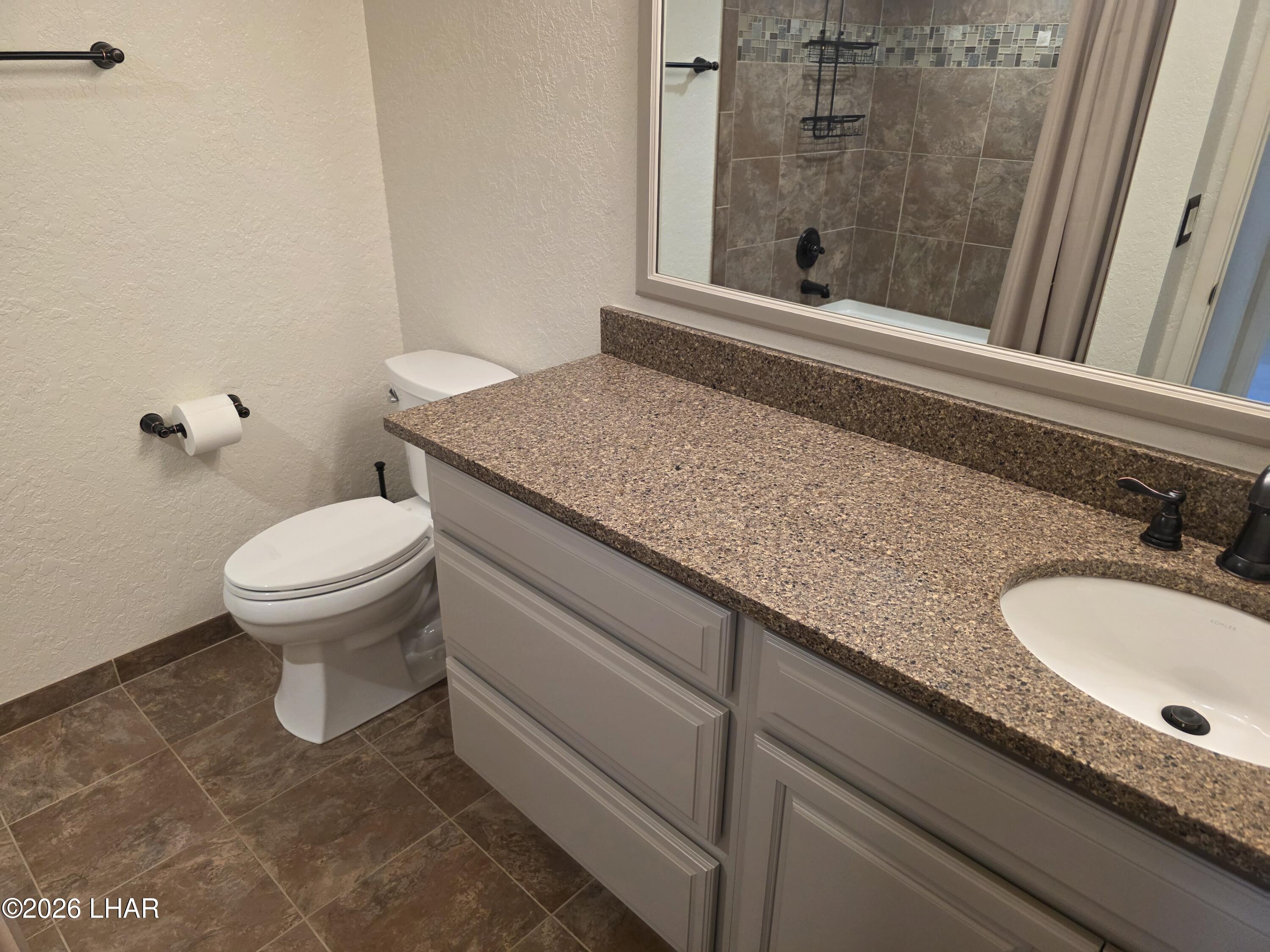 3395 Roadrunner Dr