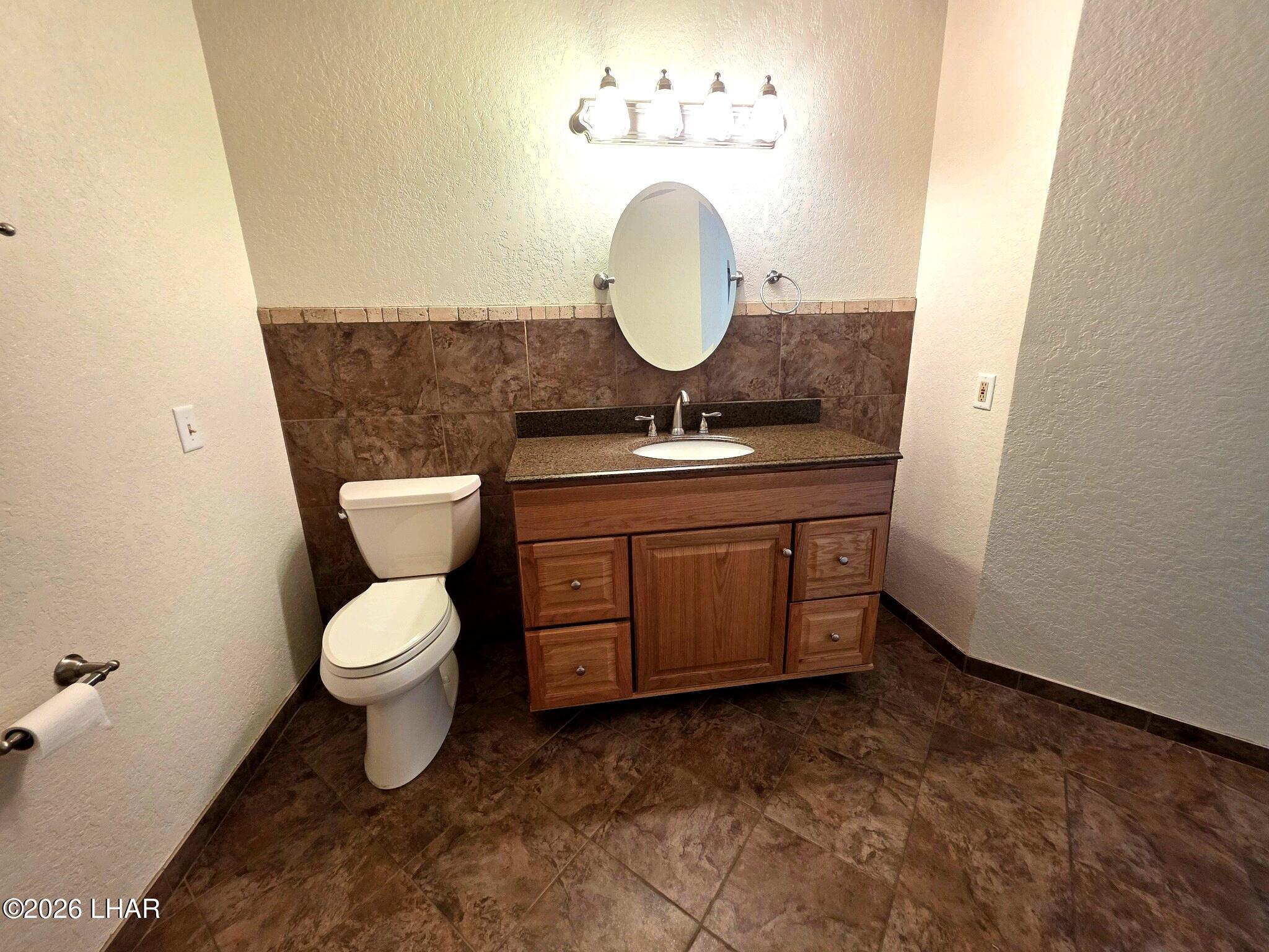 3395 Roadrunner Dr