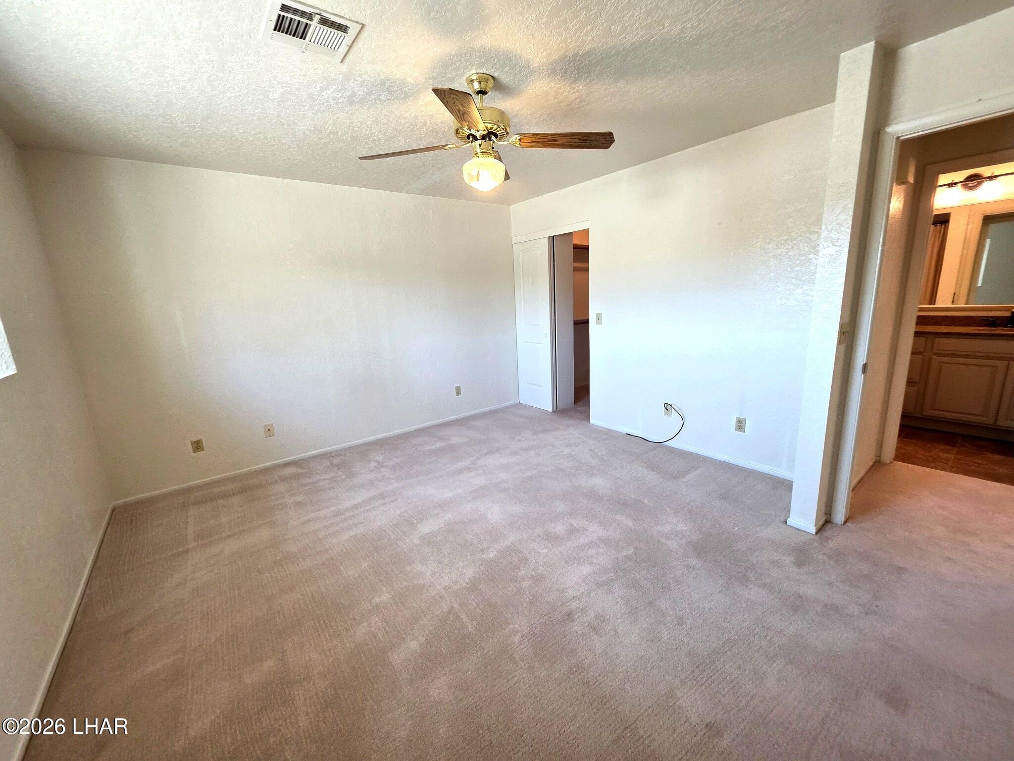 3395 Roadrunner Dr