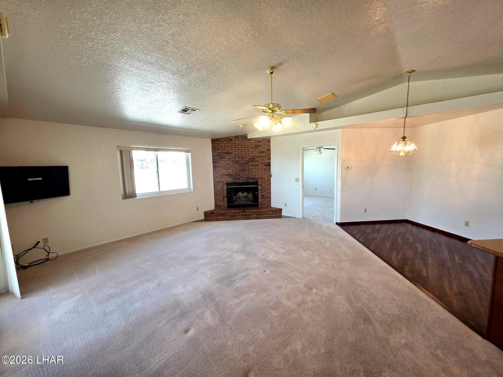 3395 Roadrunner Dr