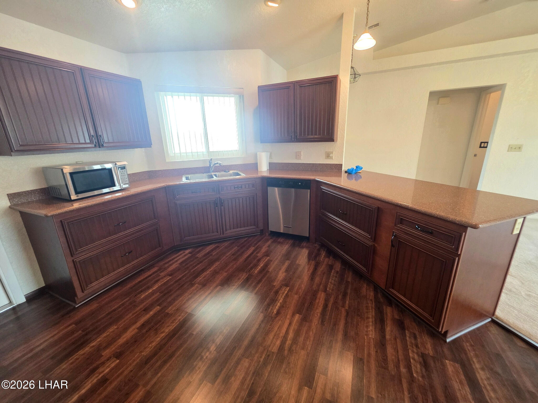 3395 Roadrunner Dr