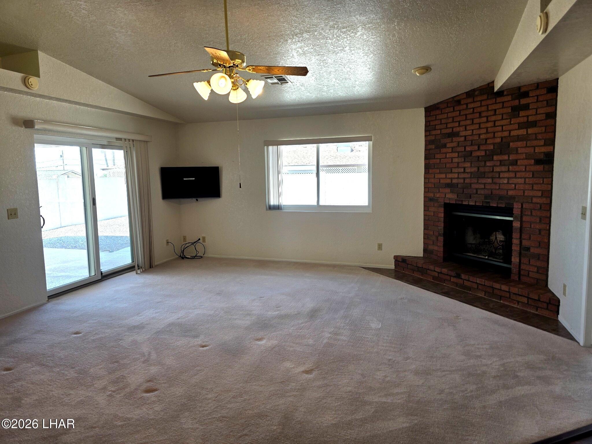 3395 Roadrunner Dr