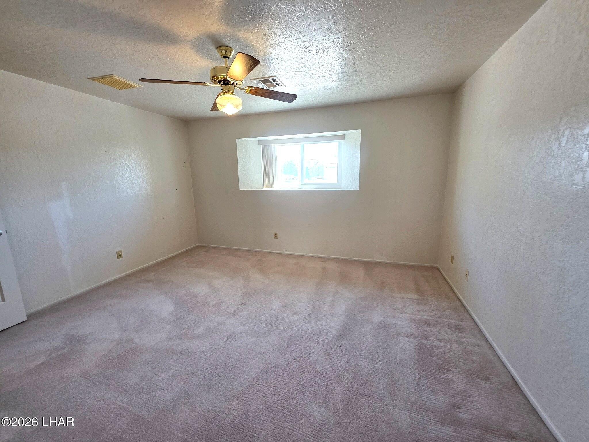 3395 Roadrunner Dr