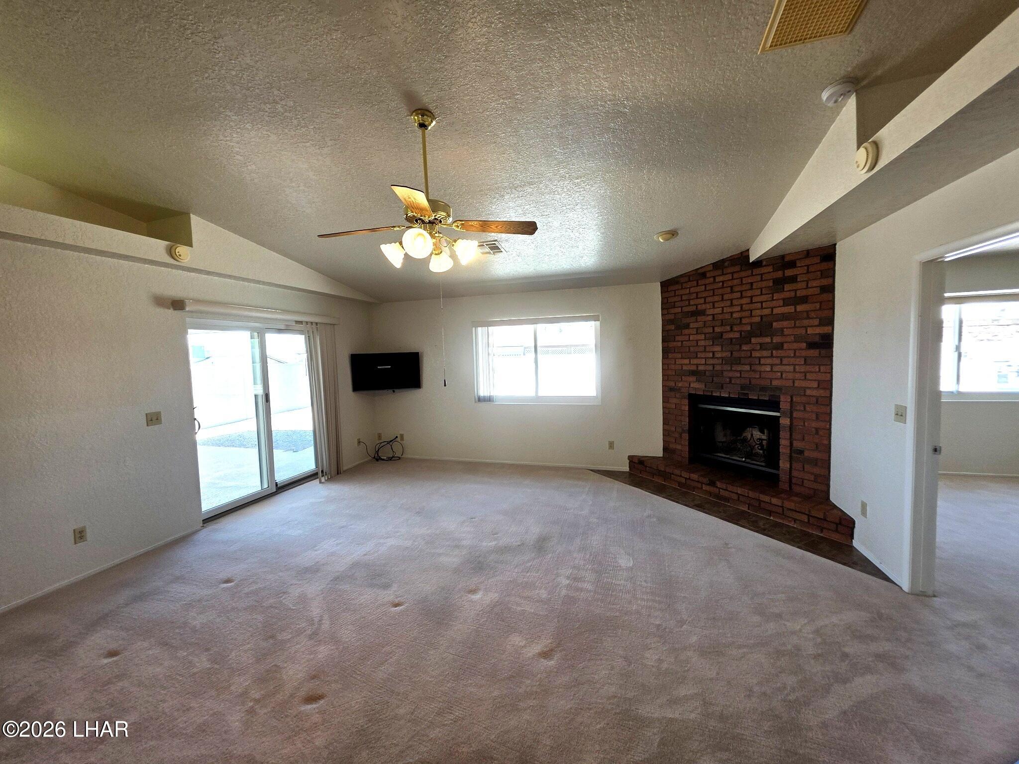 3395 Roadrunner Dr
