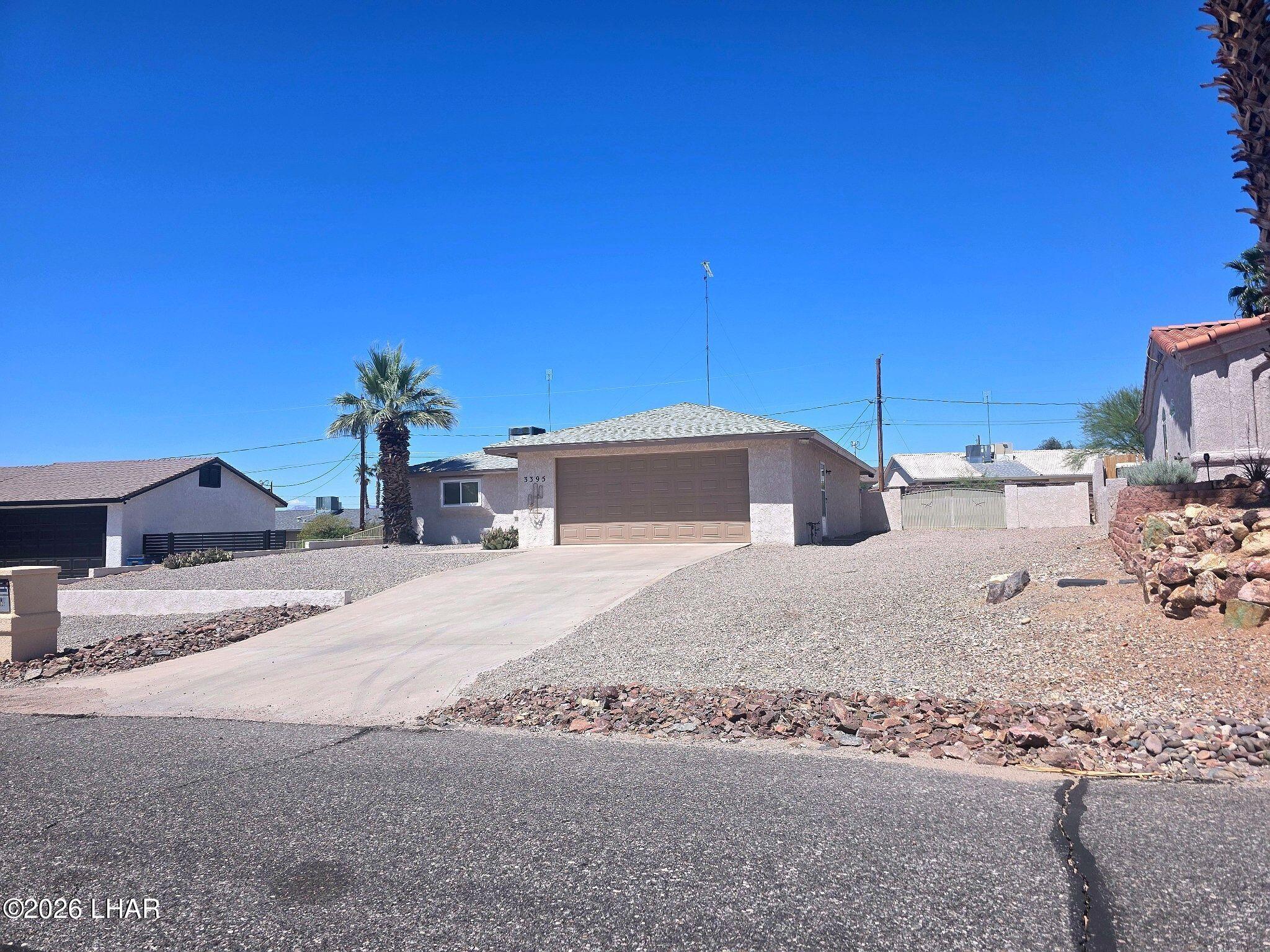 3395 Roadrunner Dr