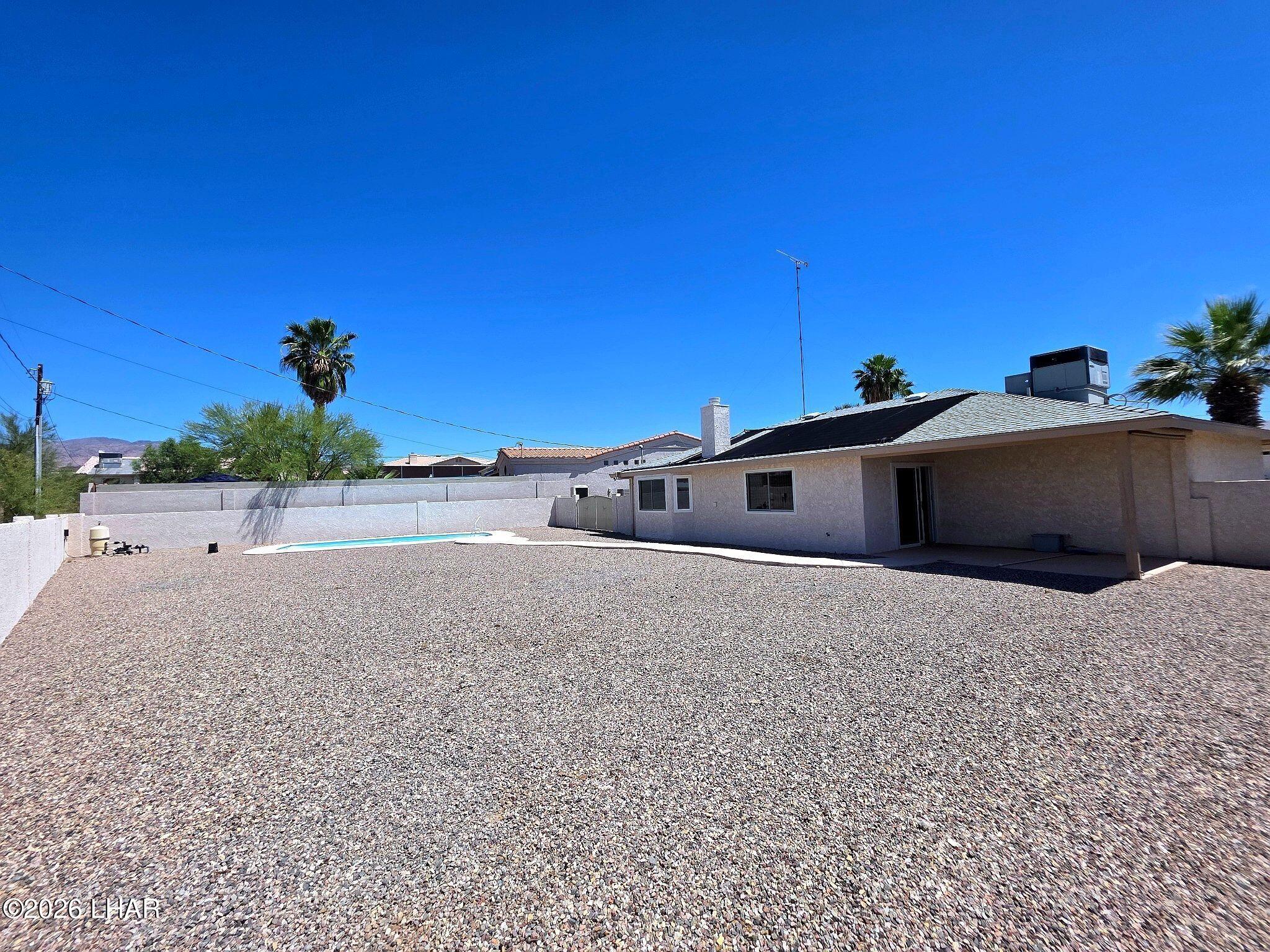 3395 Roadrunner Dr