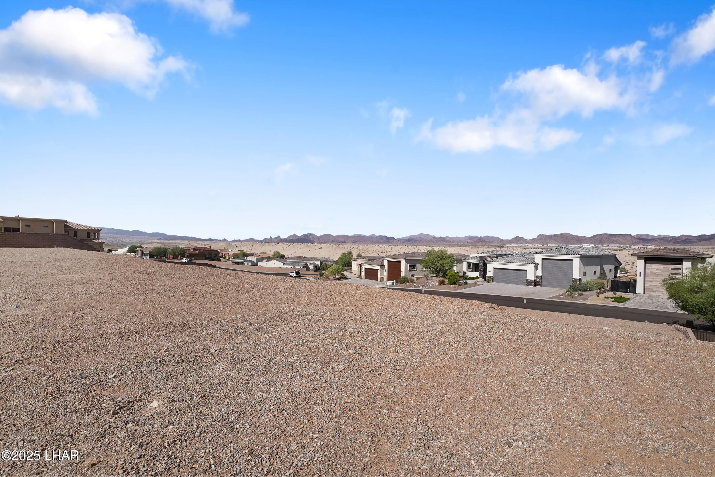 1748 E Tradition Ln