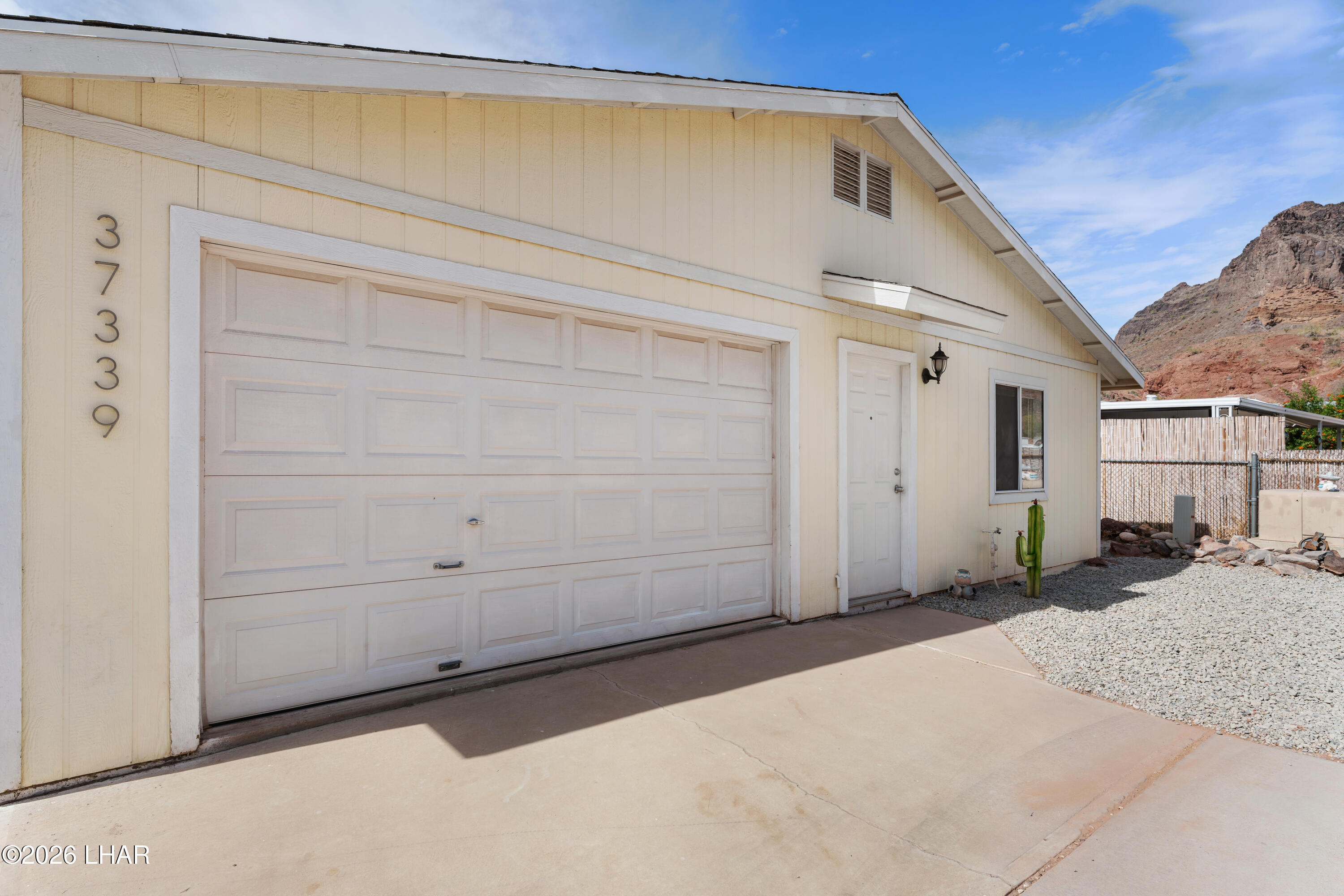 37339 S Buckskin Cir