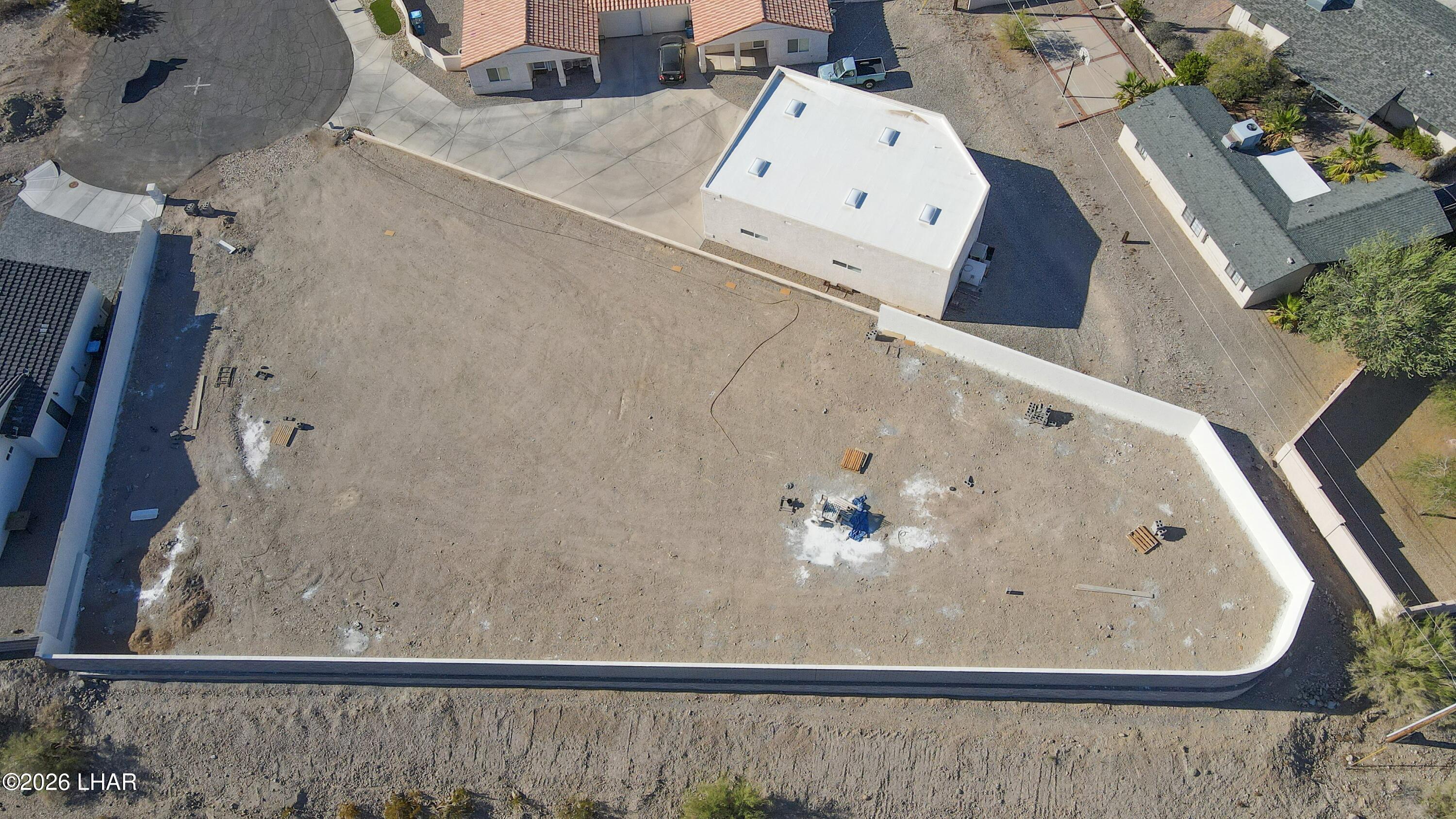 2689 Ensign Ln N