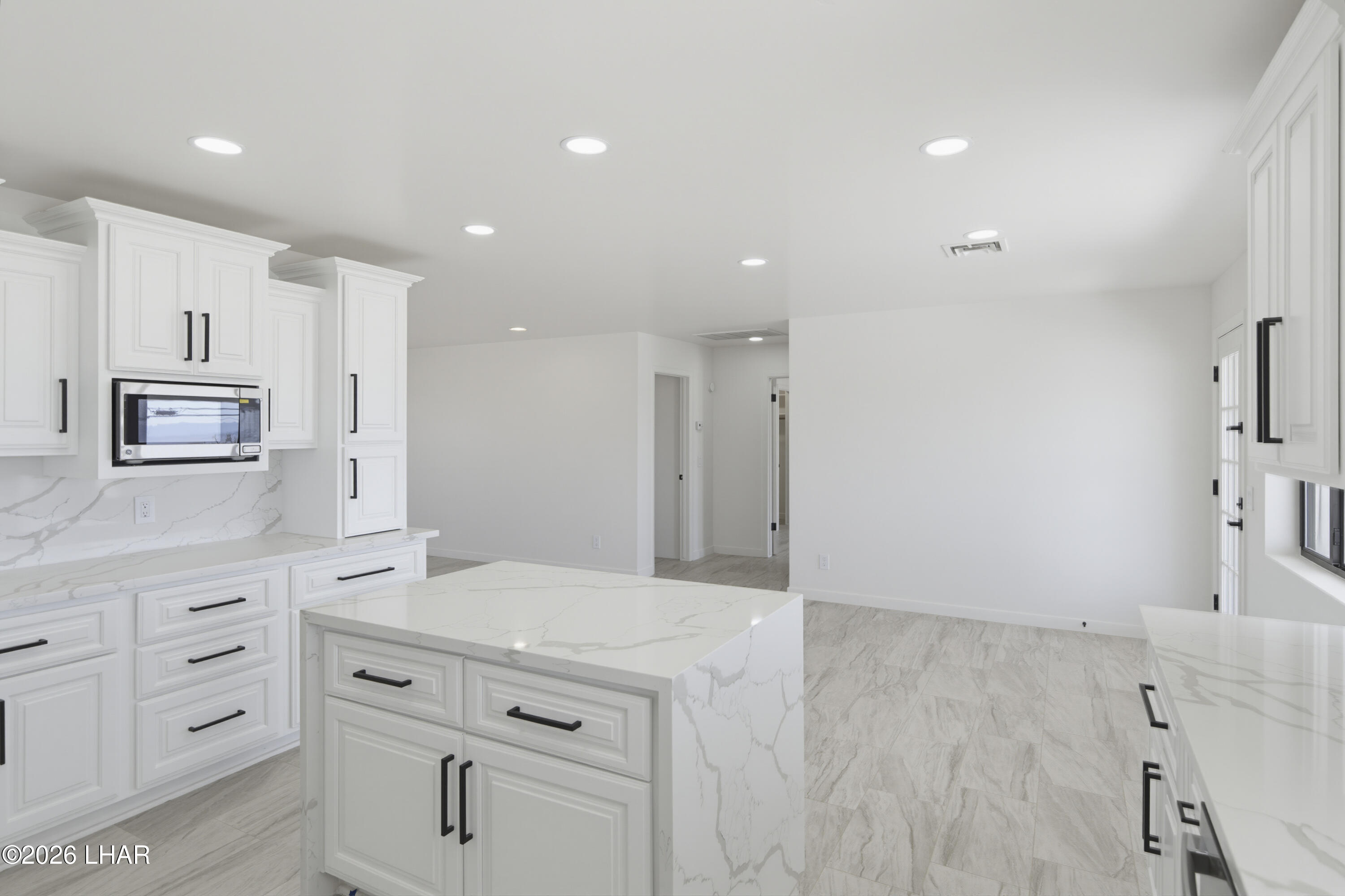 3931 Duke Dr