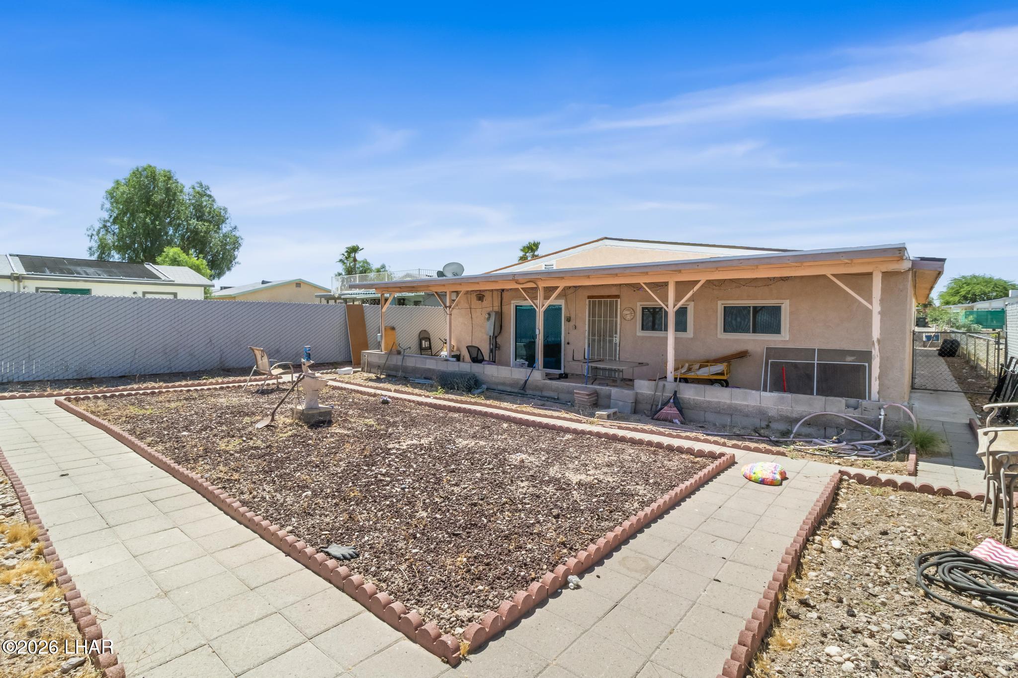 827 Ramar Rd
