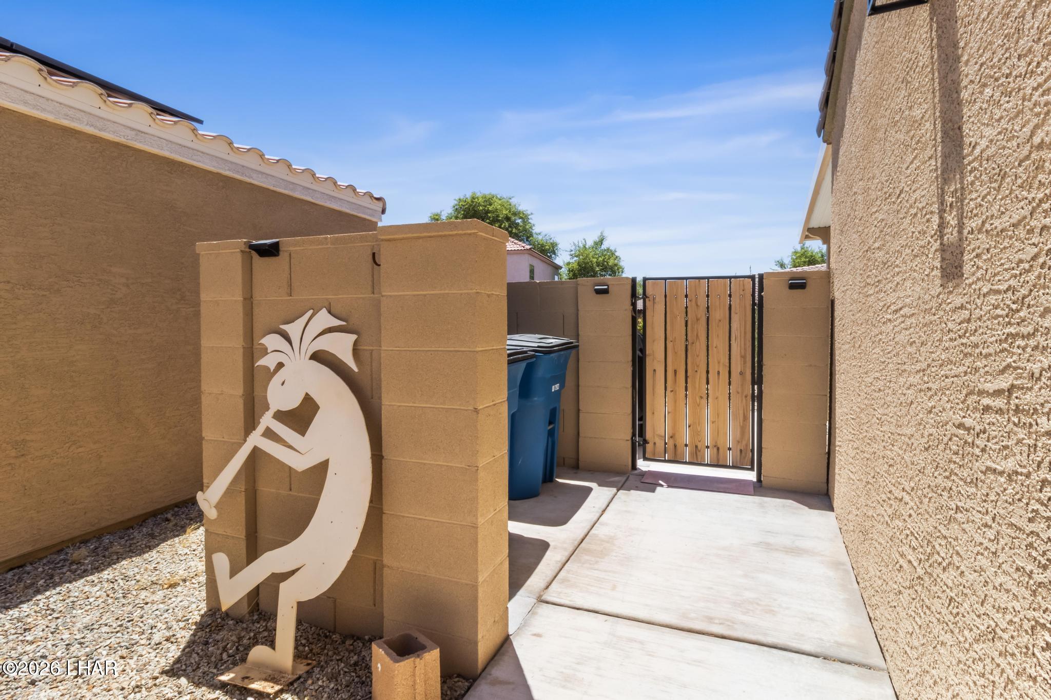 2405 Sandpiper Dr