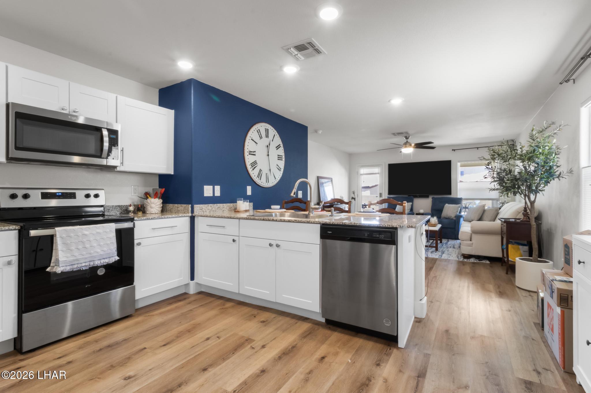 2405 Sandpiper Dr