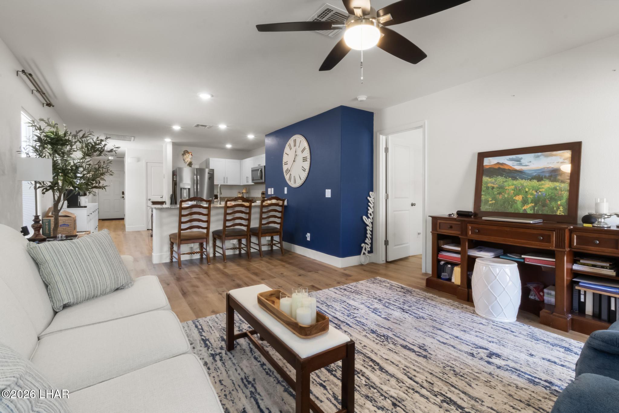 2405 Sandpiper Dr
