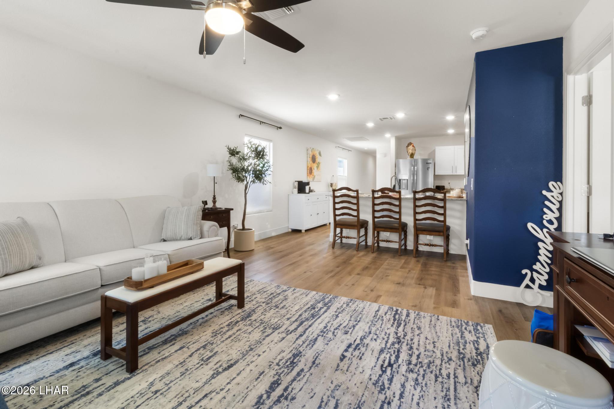 2405 Sandpiper Dr