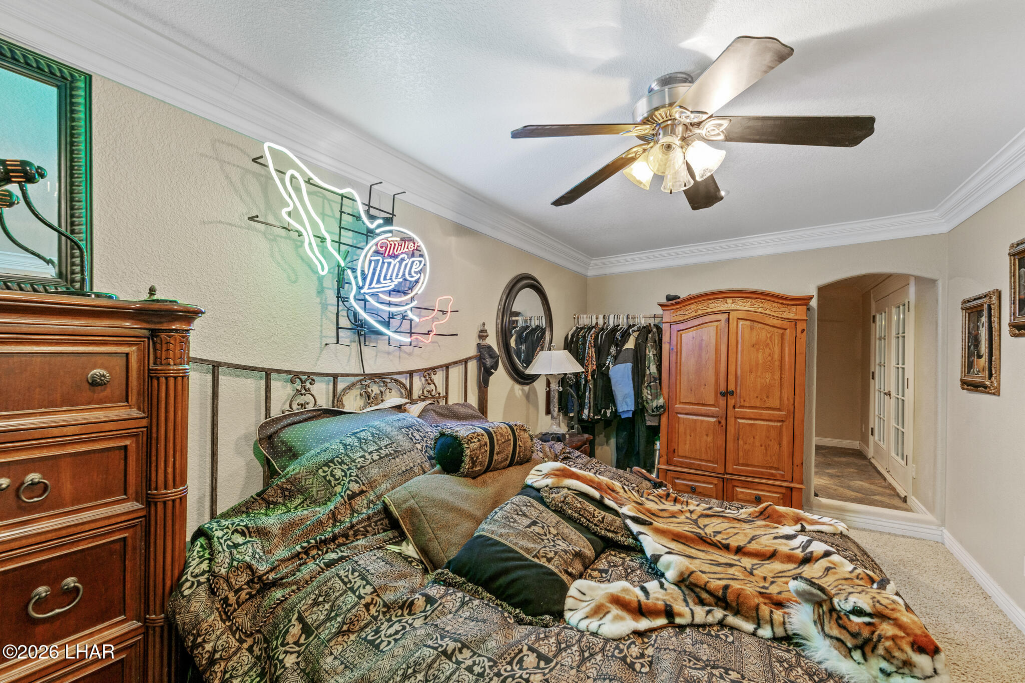 3020 Bowie Dr