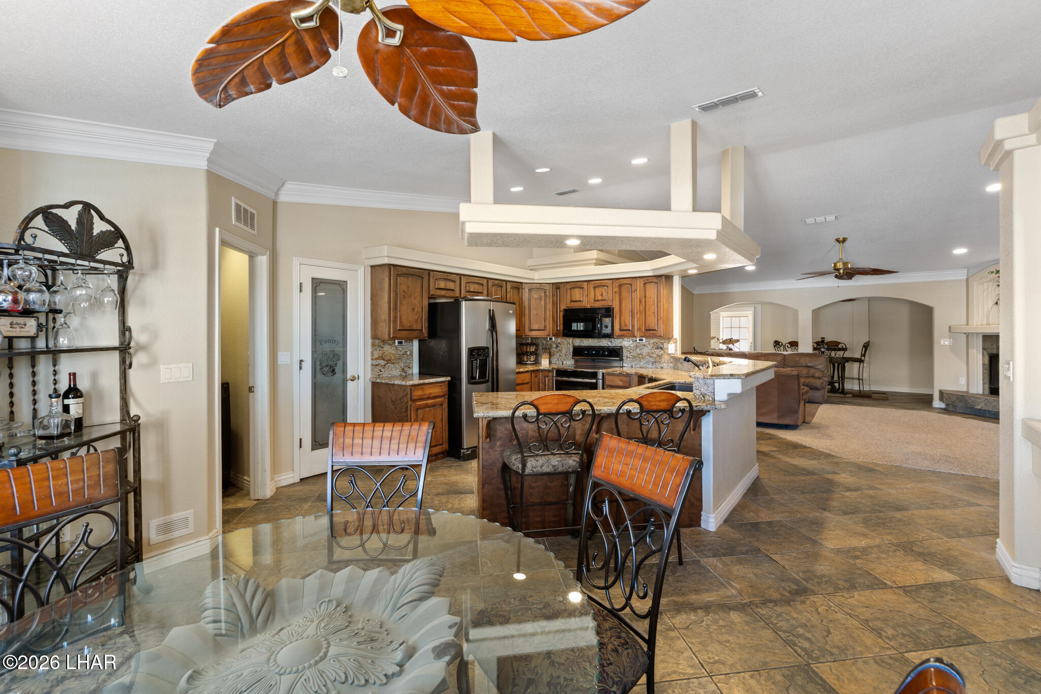 3020 Bowie Dr