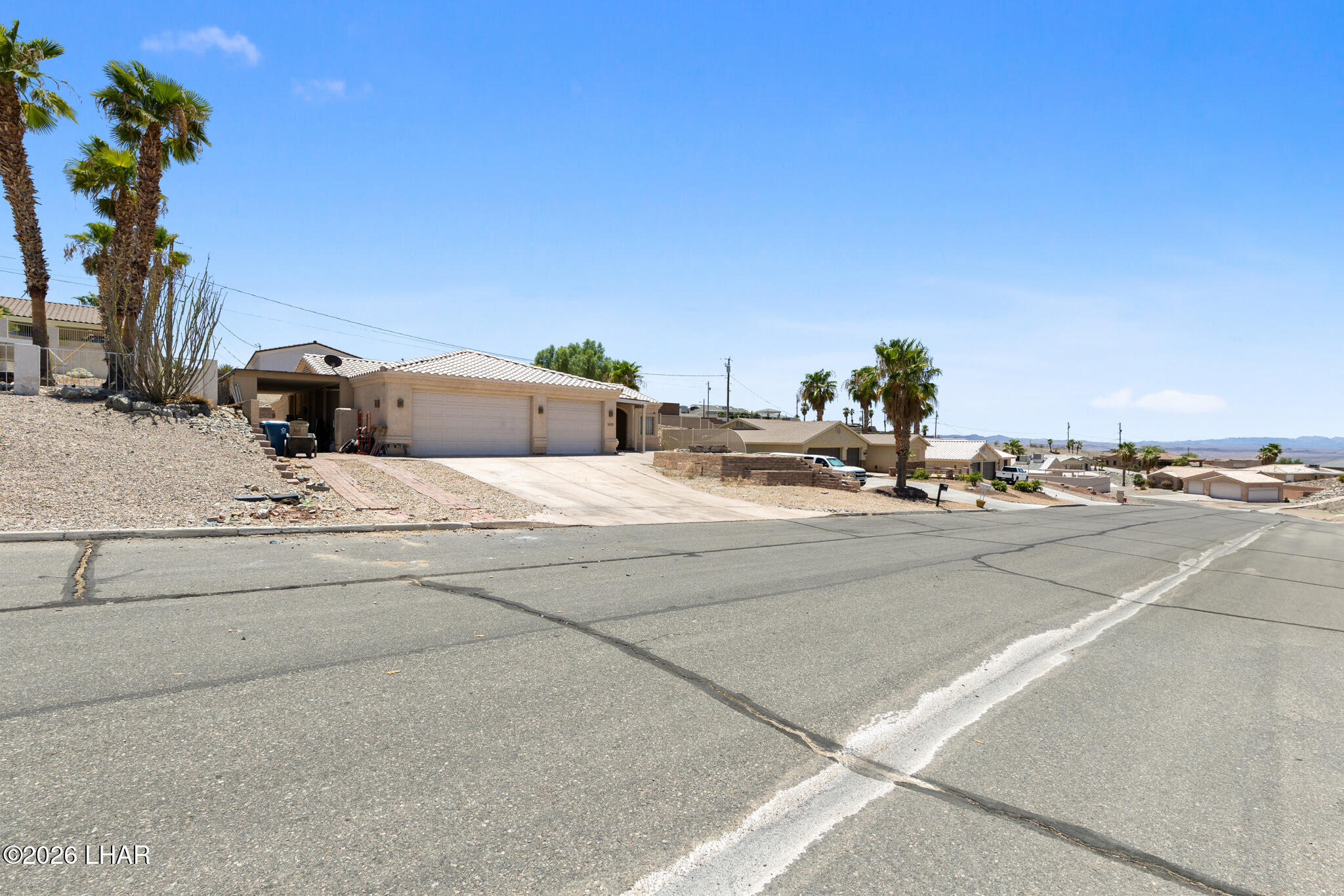 3020 Bowie Dr