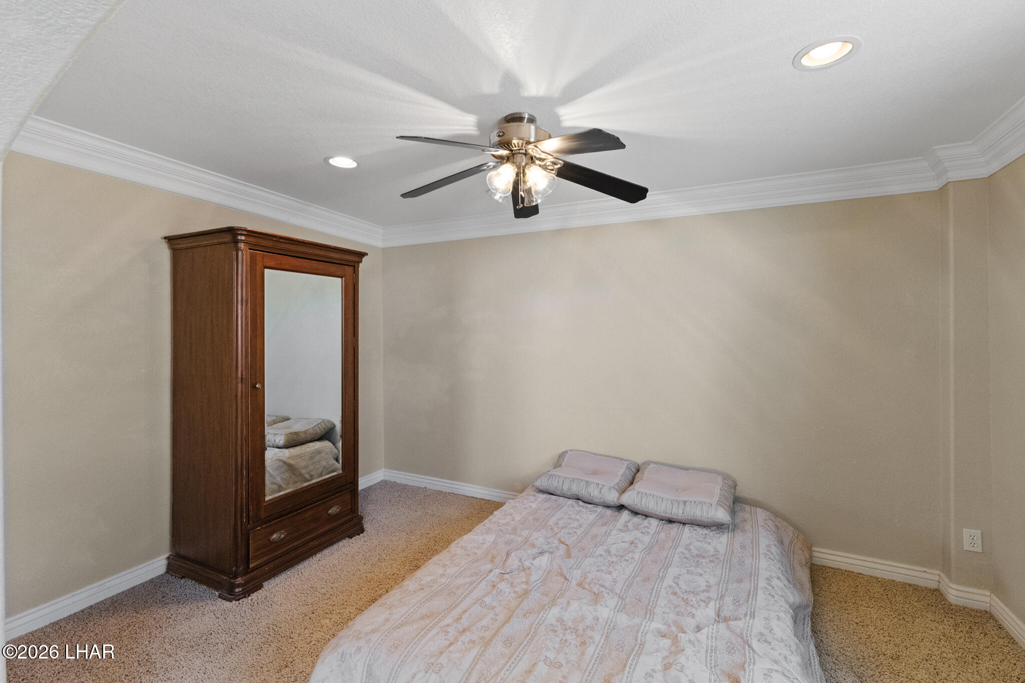 3020 Bowie Dr