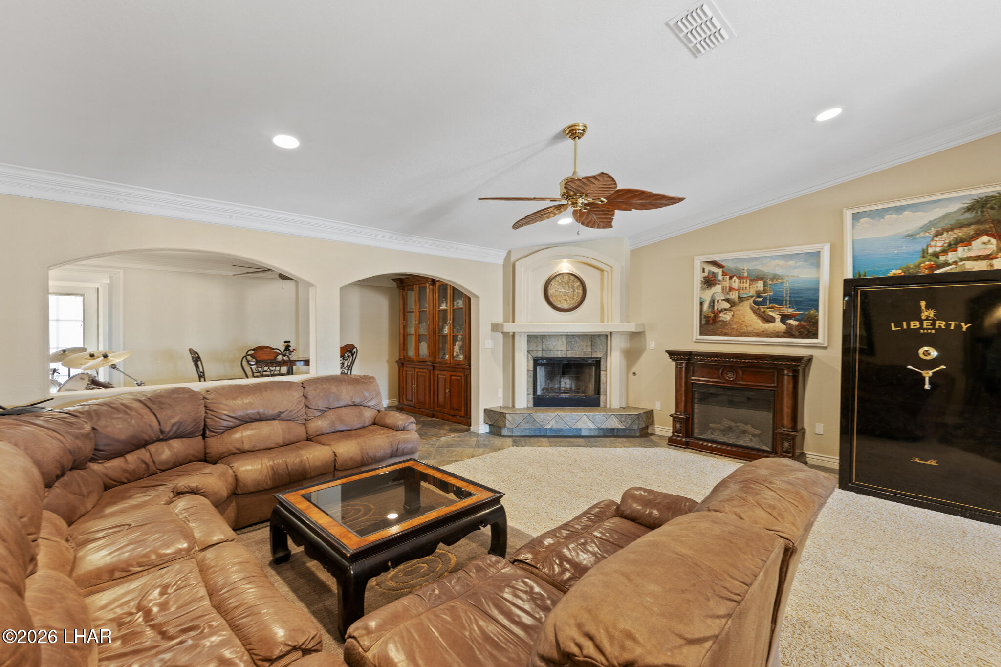 3020 Bowie Dr