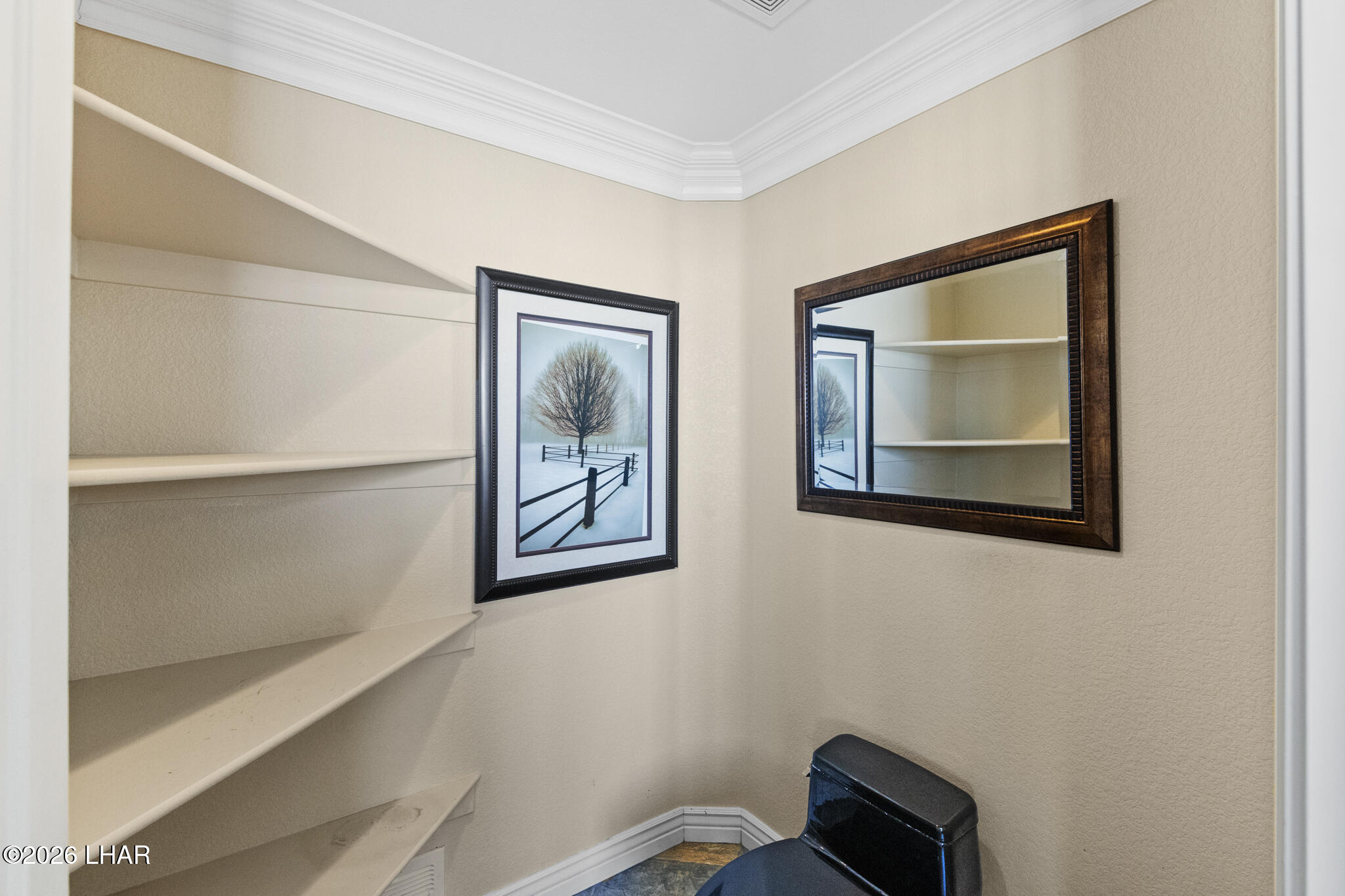 3020 Bowie Dr