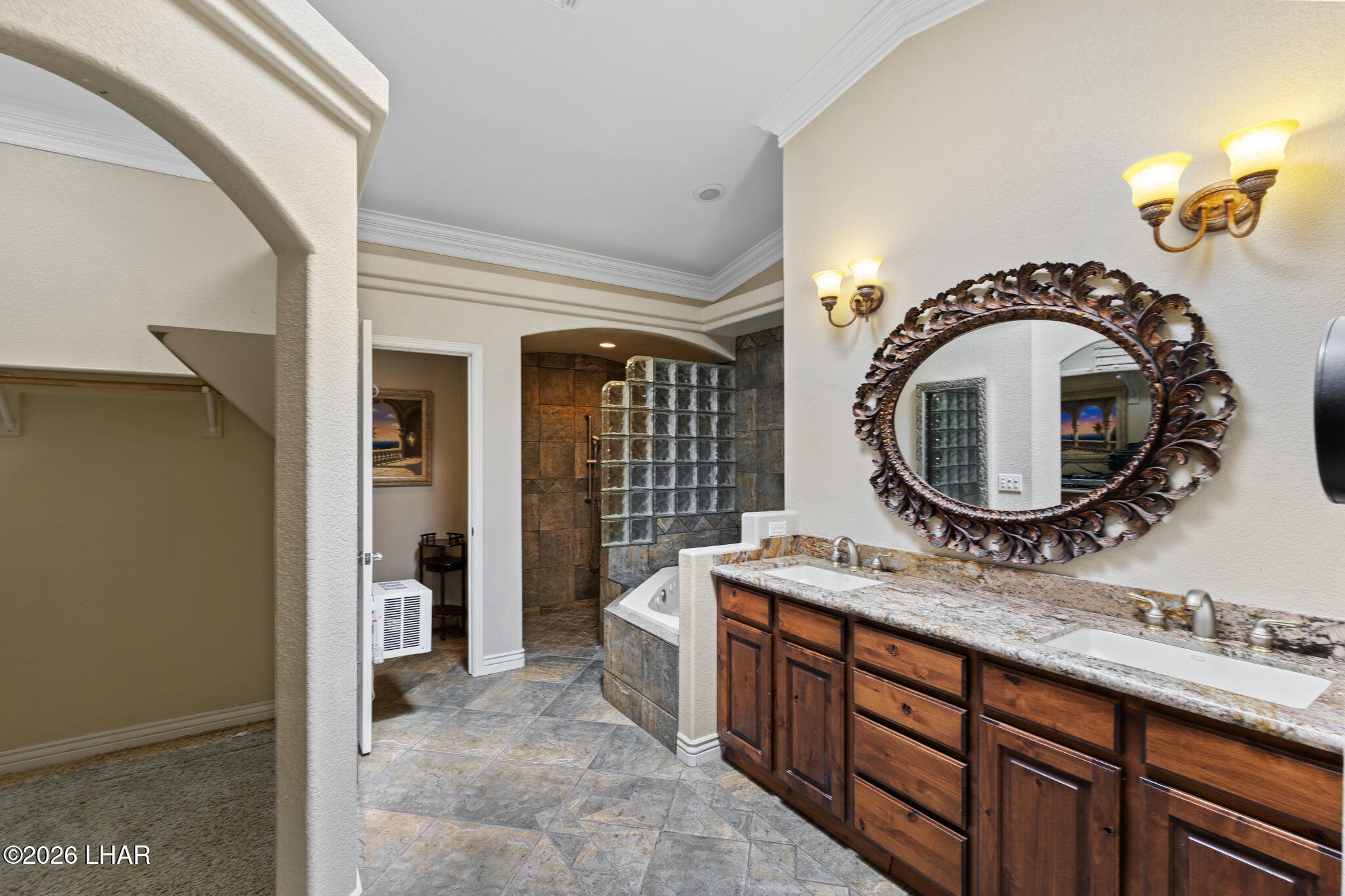 3020 Bowie Dr