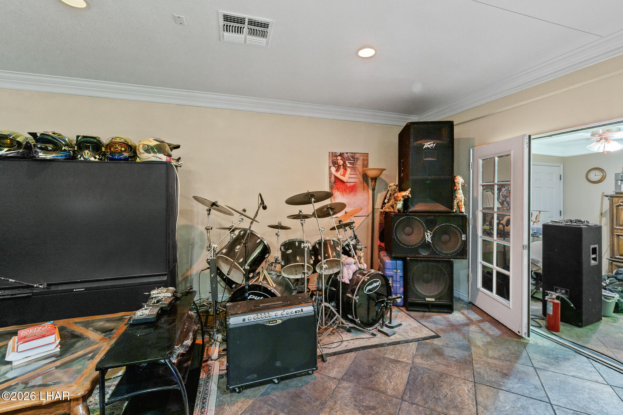 3020 Bowie Dr