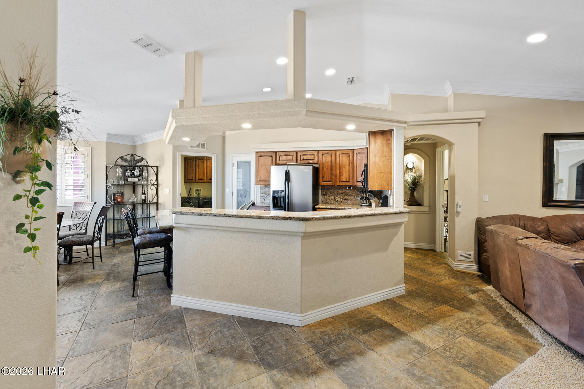 3020 Bowie Dr