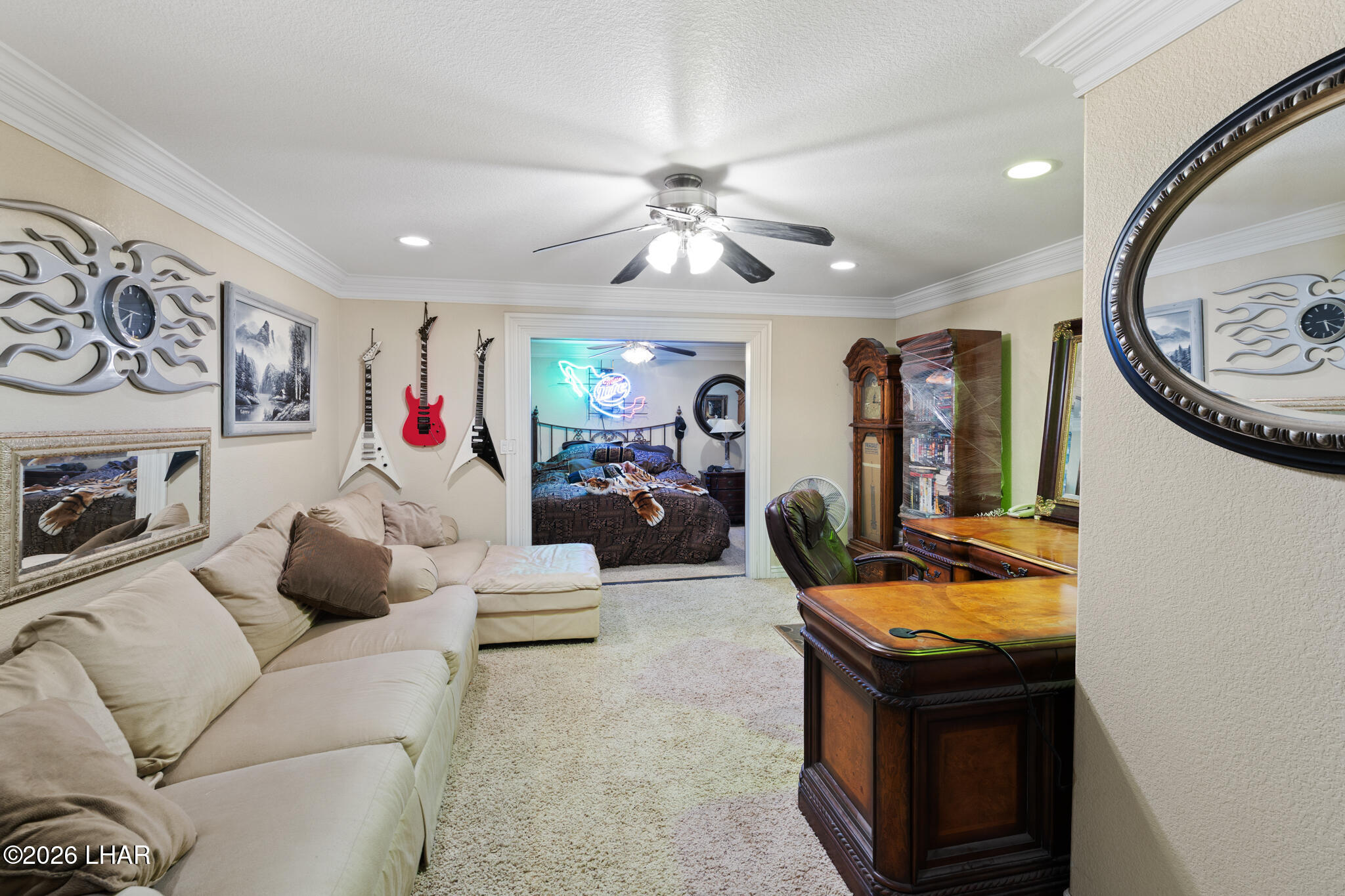 3020 Bowie Dr