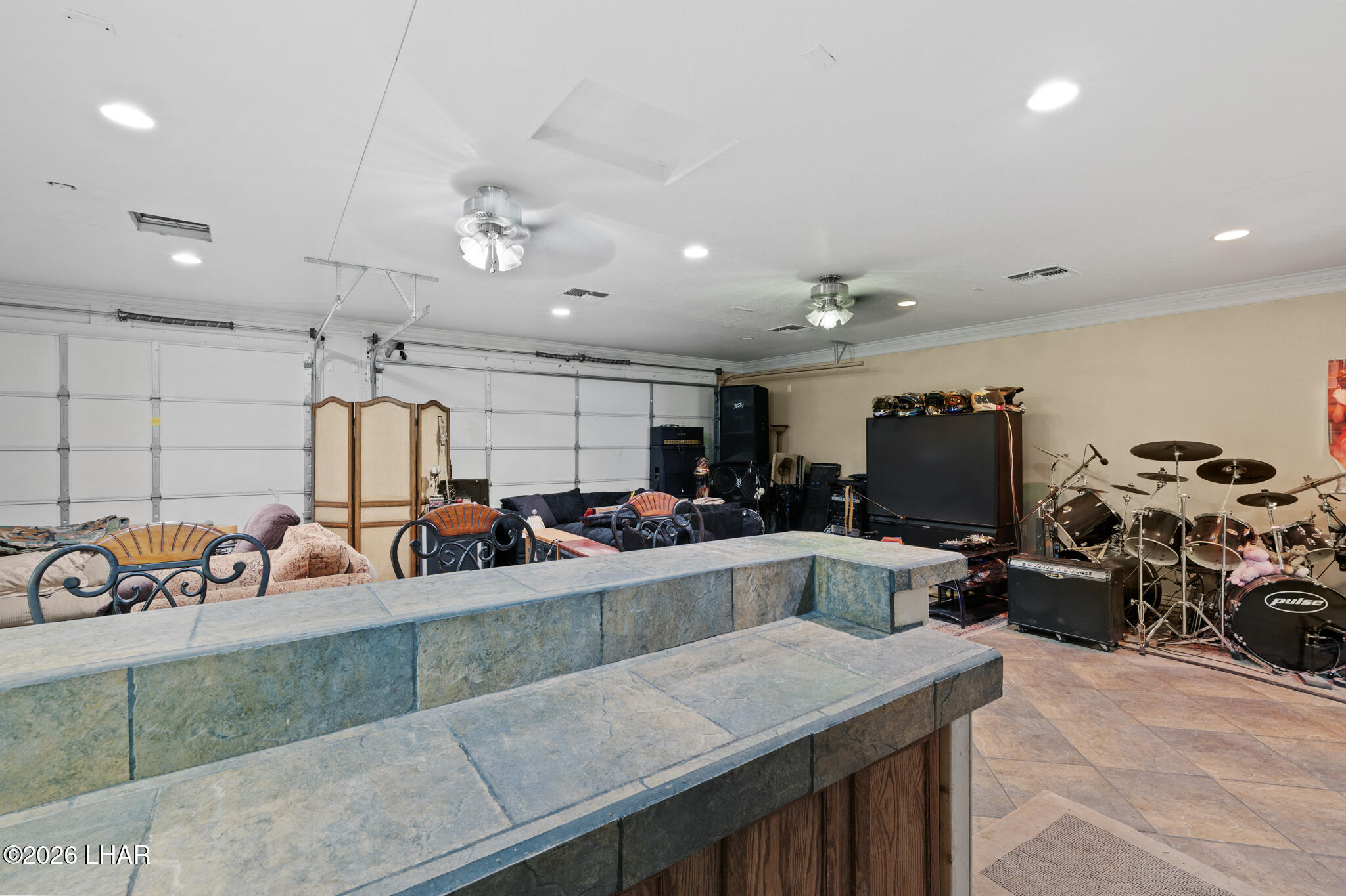 3020 Bowie Dr