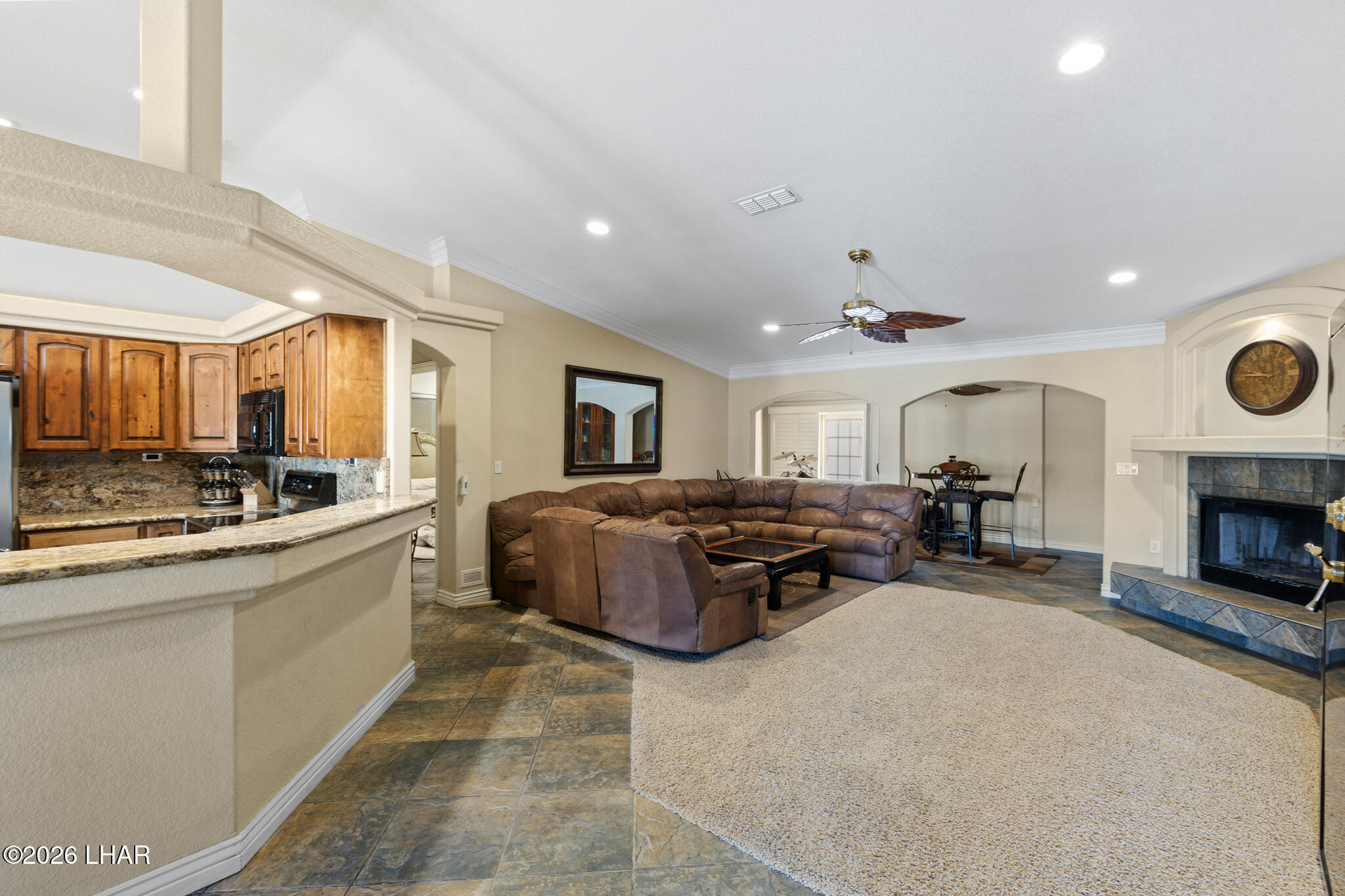 3020 Bowie Dr