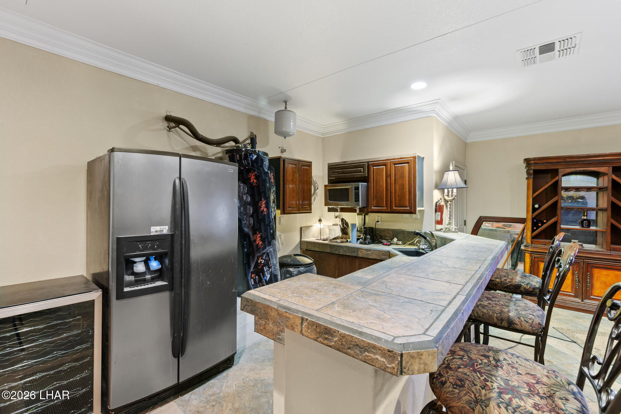 3020 Bowie Dr