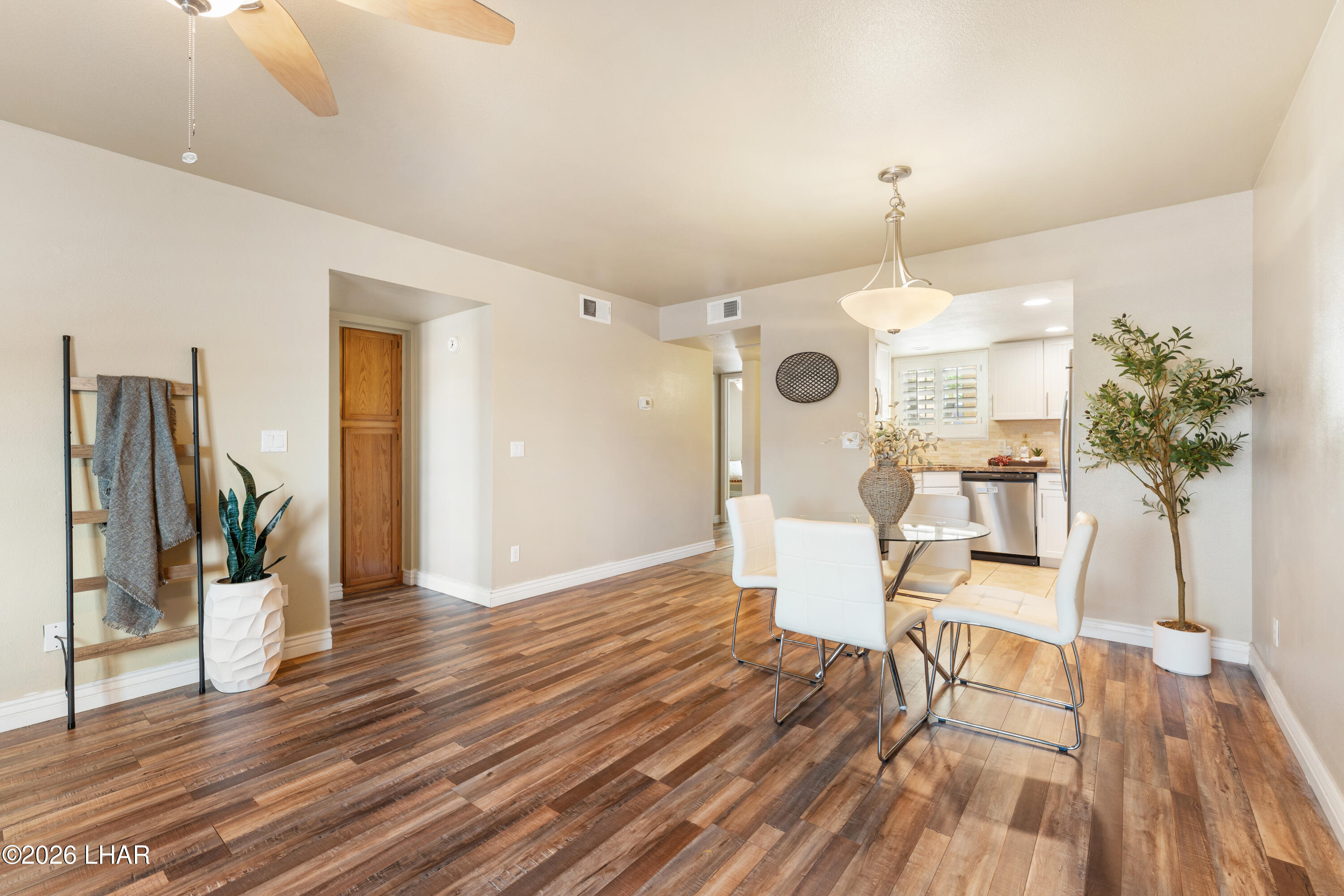 3210 Sweetwater Ave 124