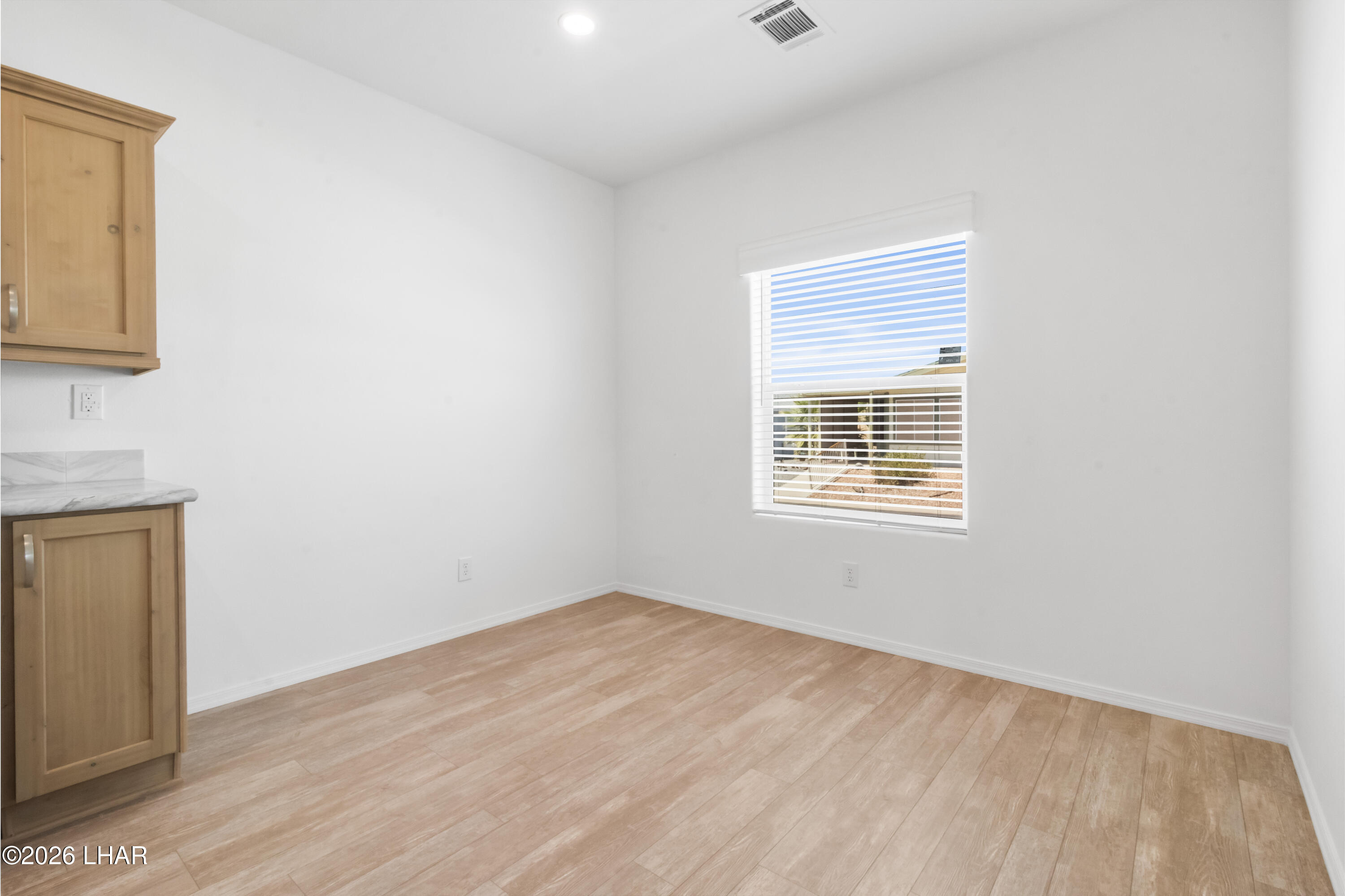 1545 E El Rodeo Rd 21