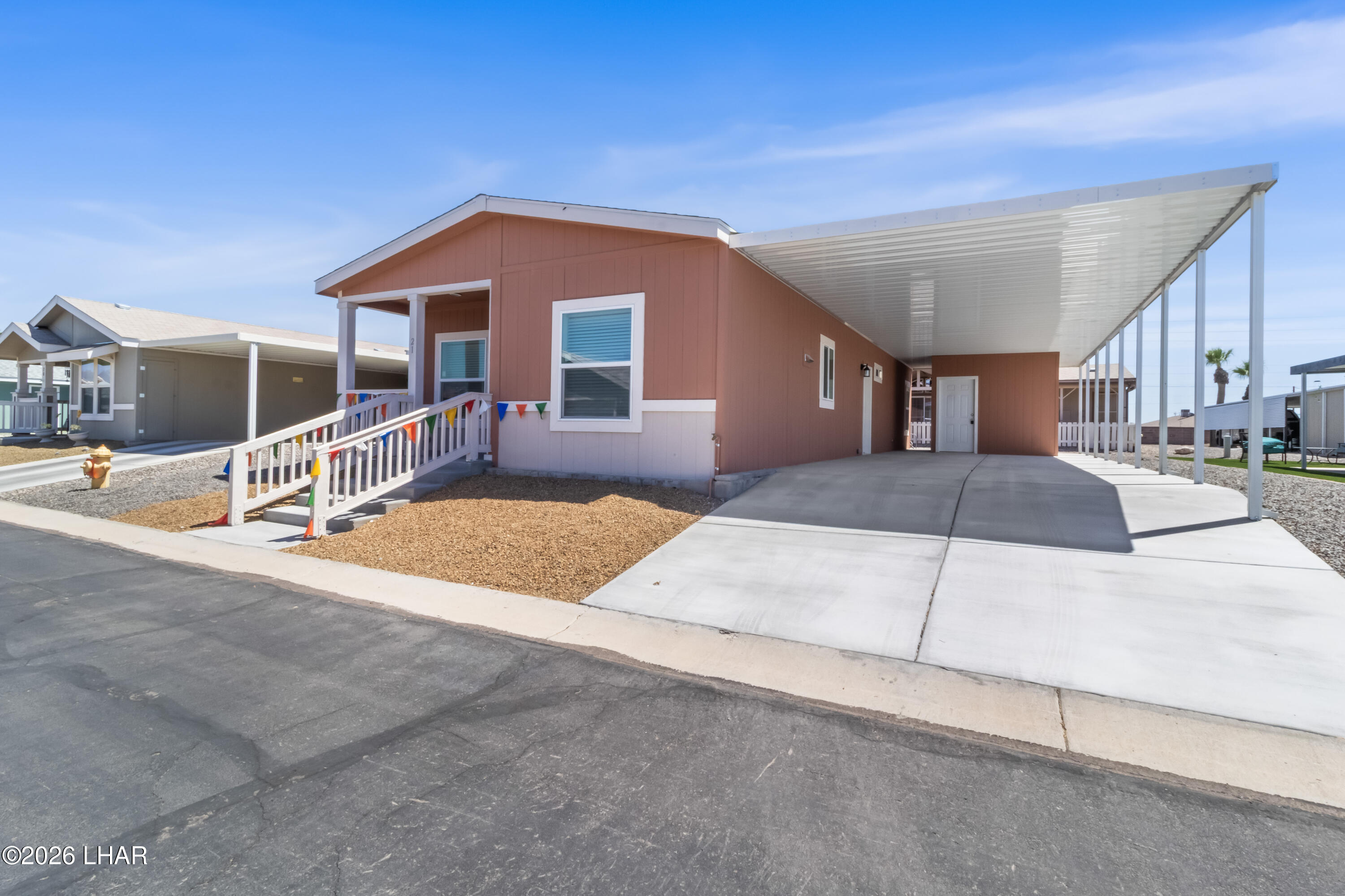 1545 E El Rodeo Rd 21