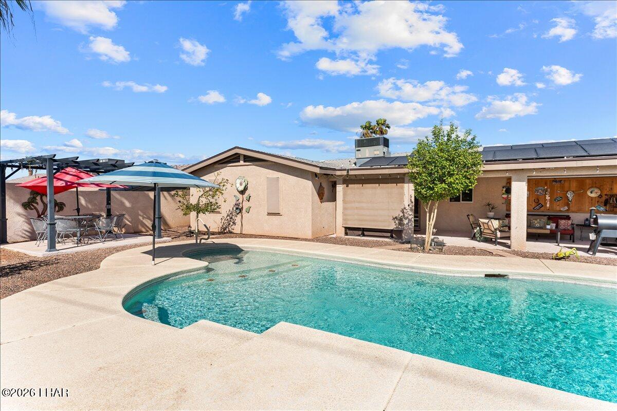 3048 Daytona Ave