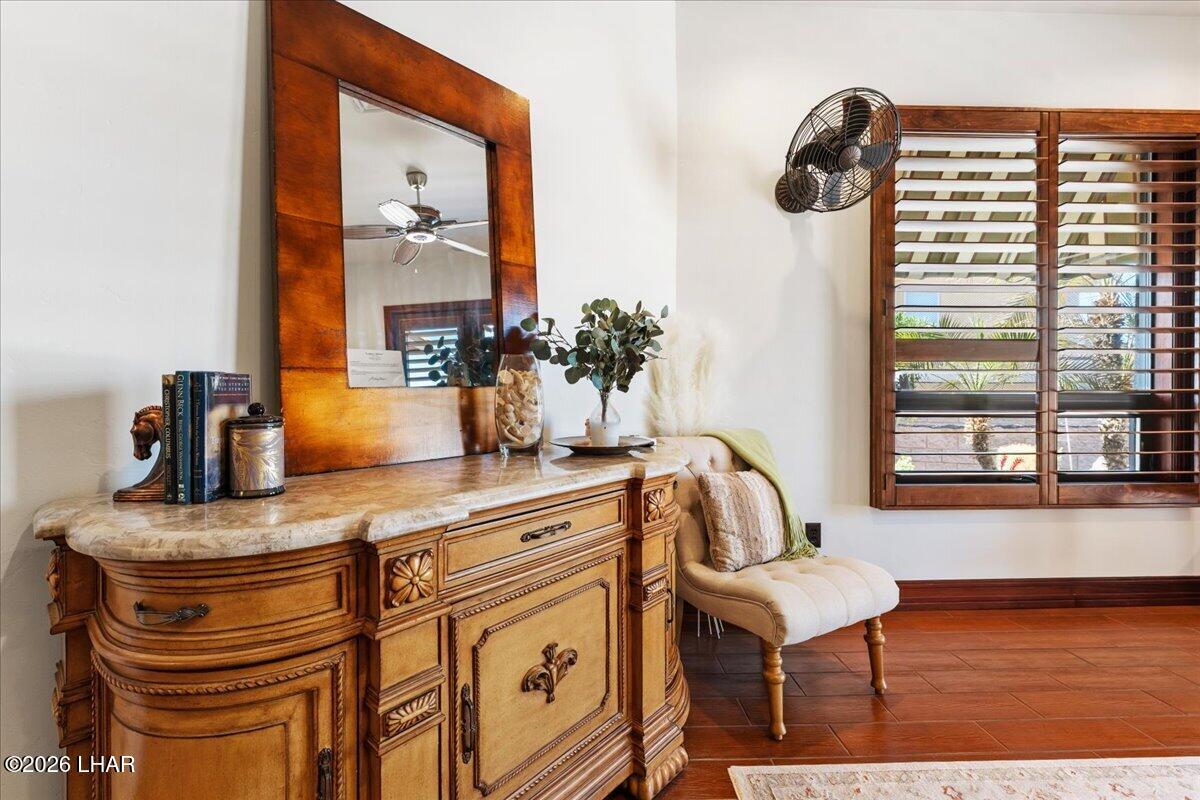 680 Via Del Lago