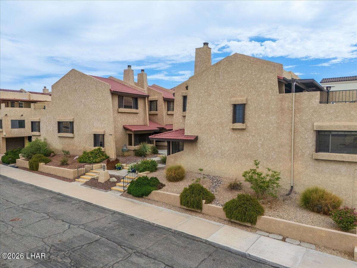 72 Mariposa Dr 5