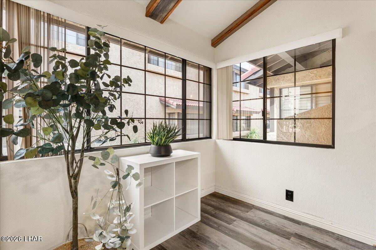 72 Mariposa Dr 5