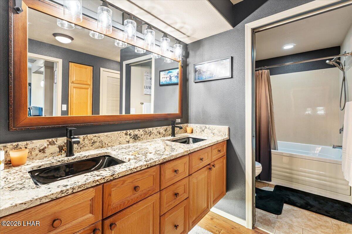 2122 N Kiowa Blvd 113